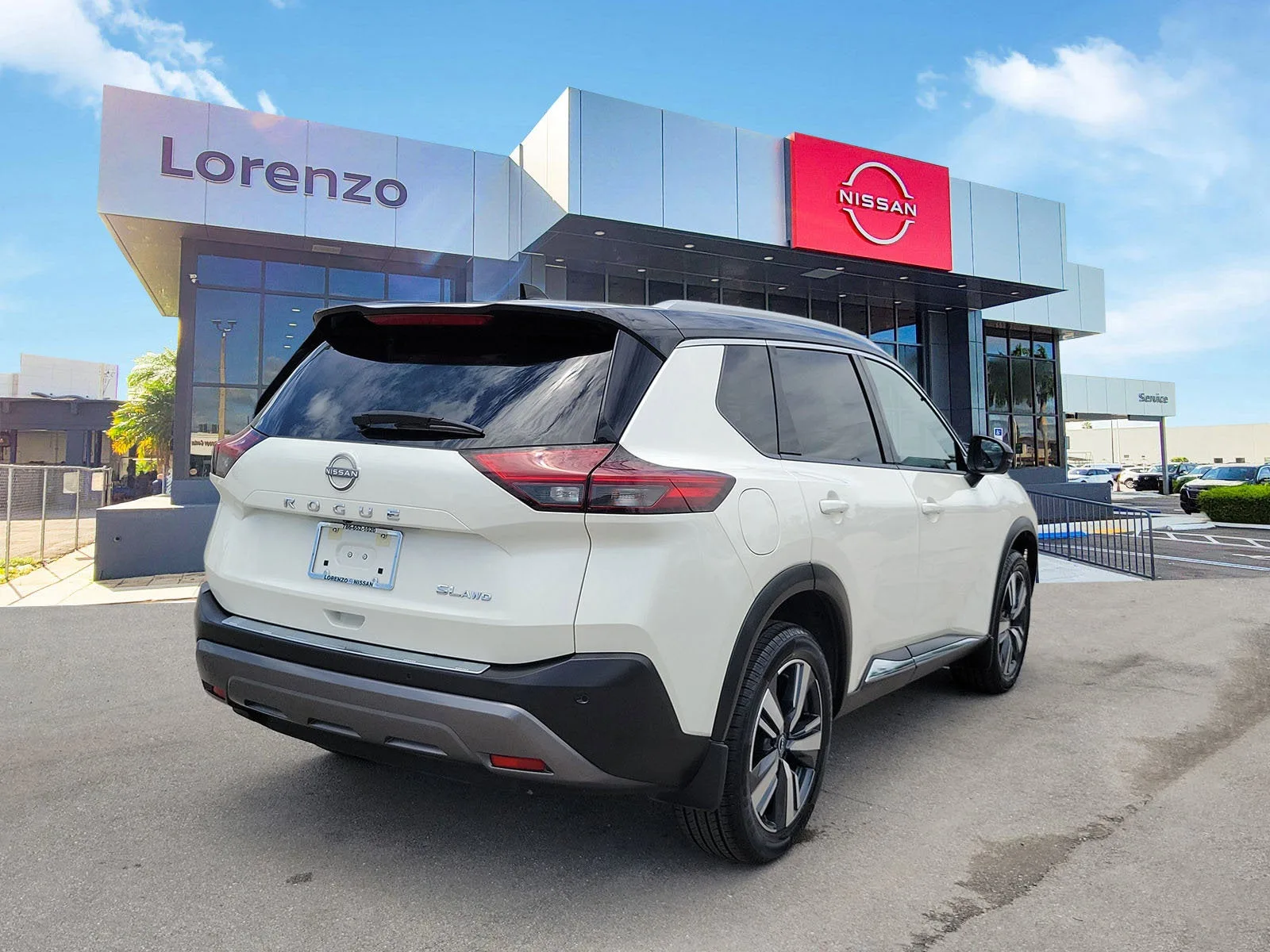 2023 Nissan Rogue SL 4WD photo 5