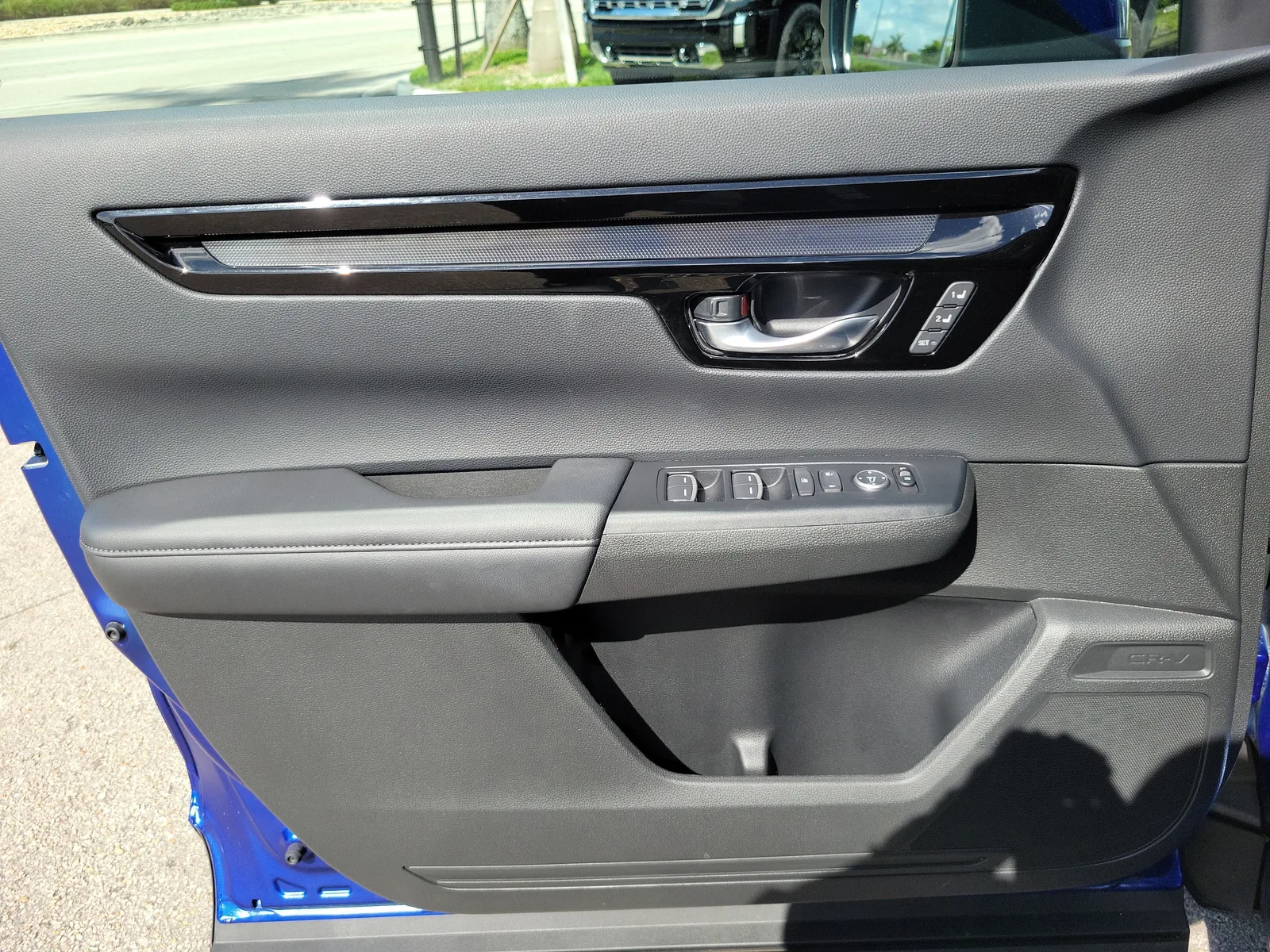 2025 Honda CR-V EX-L photo 25