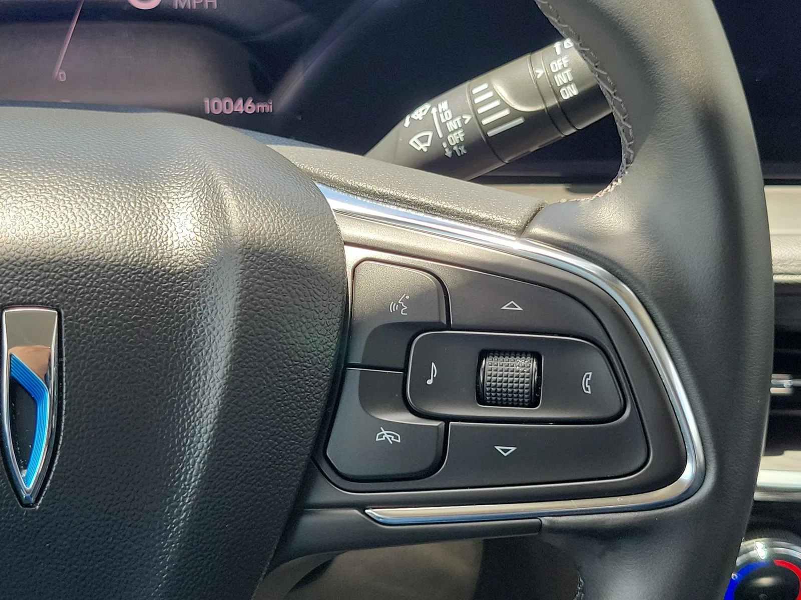 2025 Buick Encore GX Sport Touring photo 21