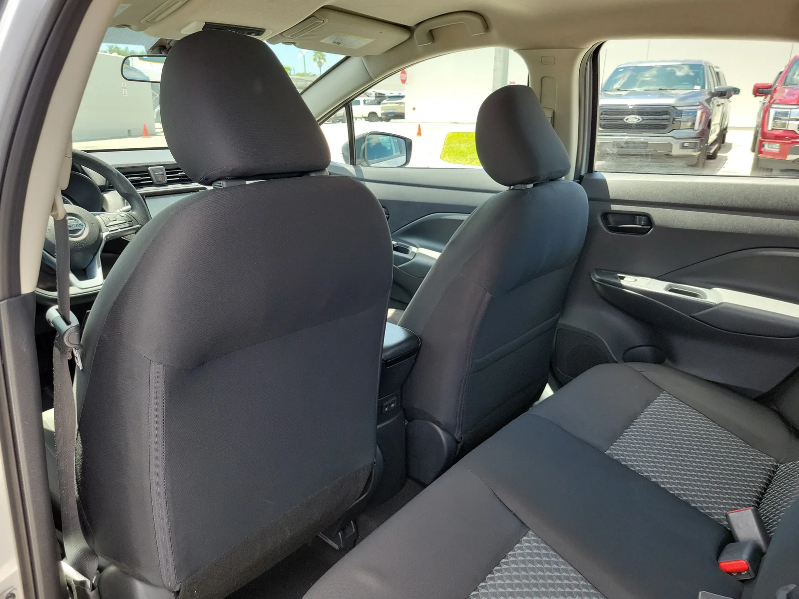 2021 Nissan Versa S photo 12