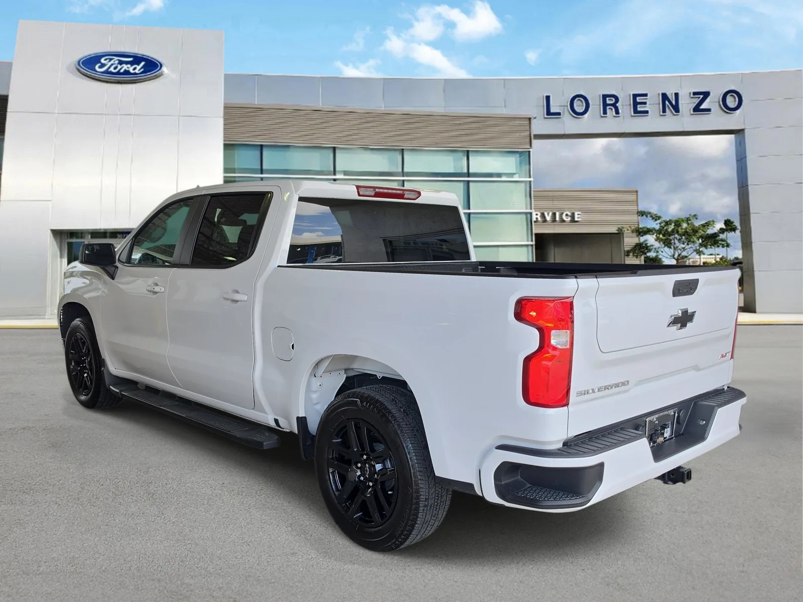 2026 Chevrolet Silverado 1500 RST photo 6