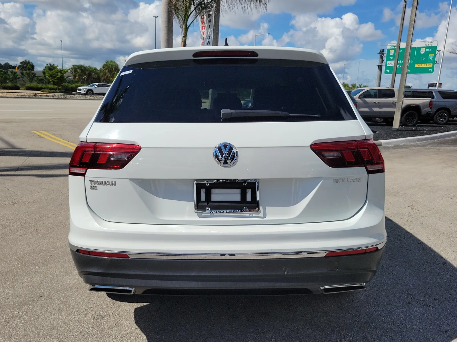 2021 Volkswagen Tiguan SE photo 6