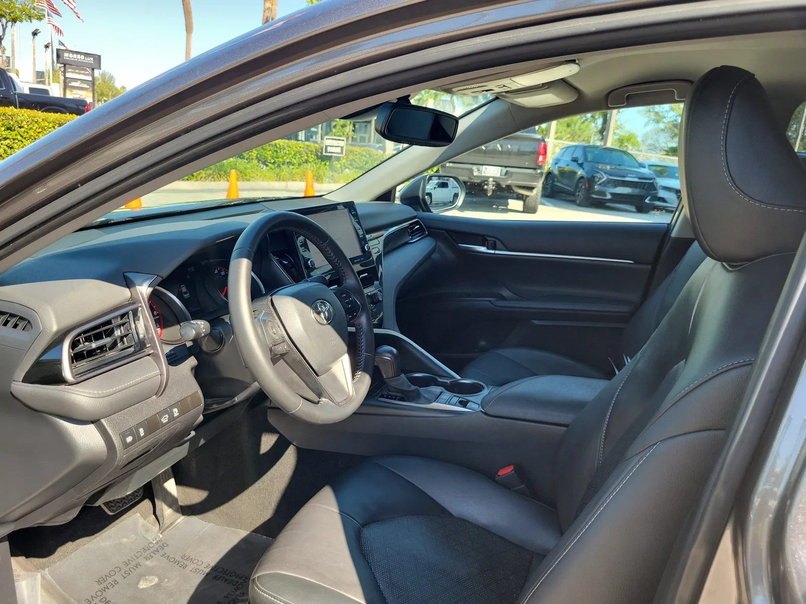 2023 Toyota Camry XSE photo 10