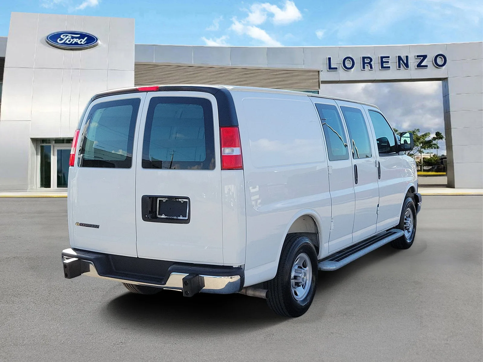2025 Chevrolet Express Cargo Van Work Van photo 5