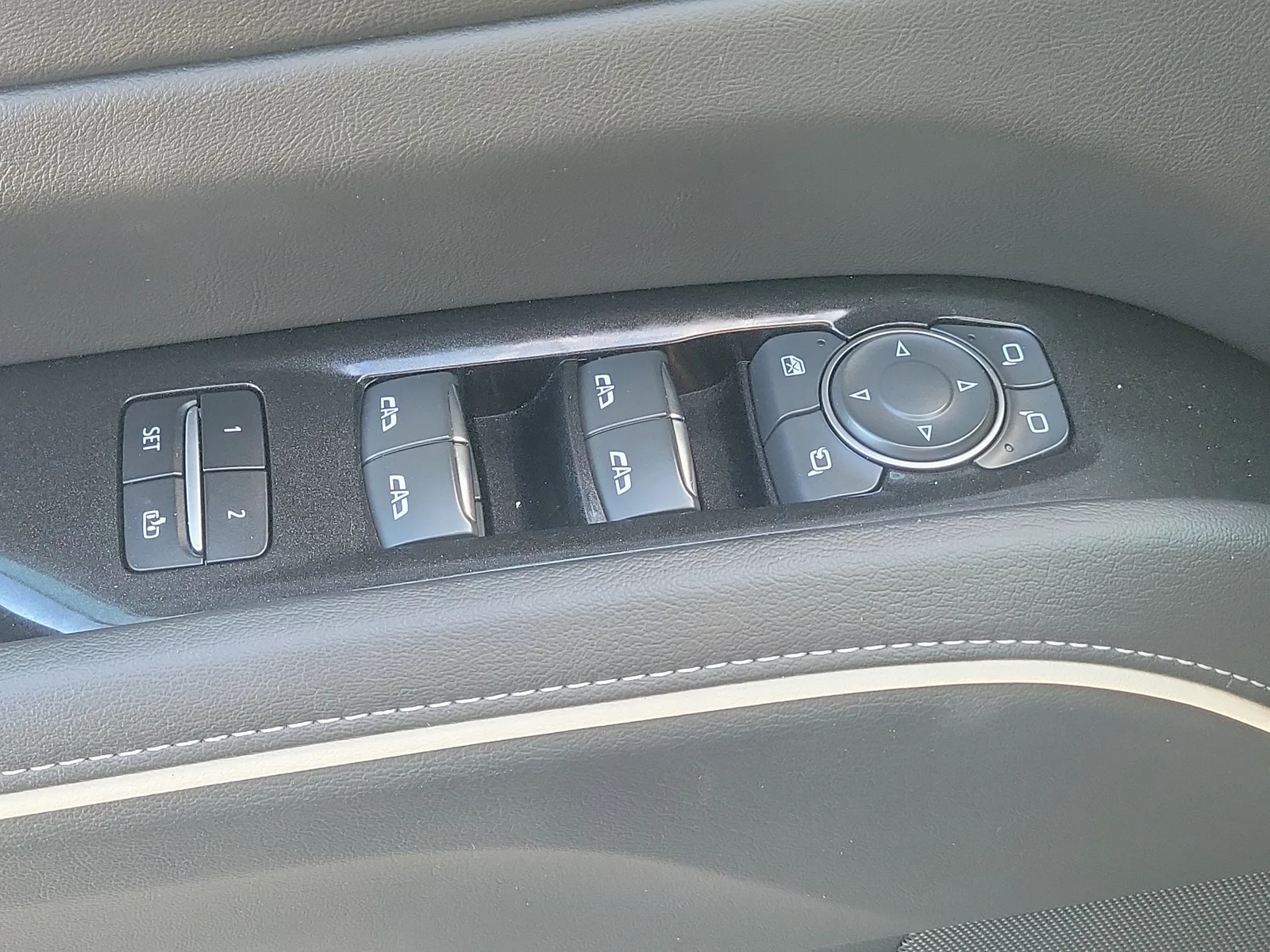 2022 Cadillac Escalade Premium Luxury 4WD photo 24