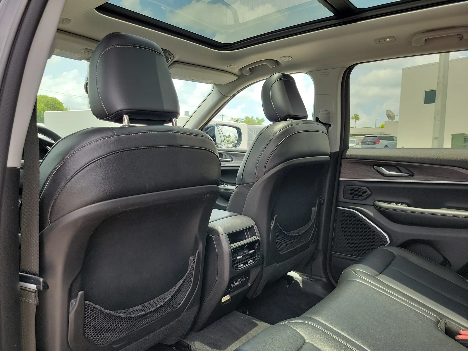 2022 Jeep Grand Cherokee 4xe 4WD photo 15
