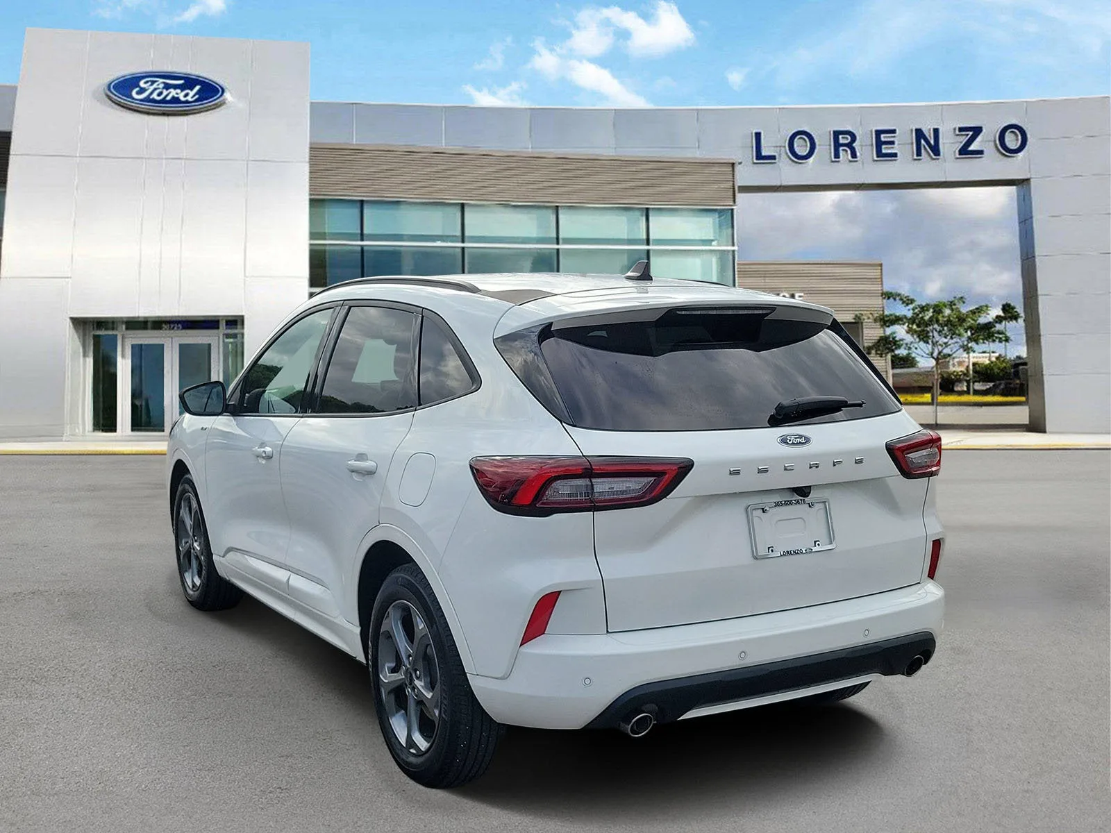 2024 Ford Escape ST-Line photo 7