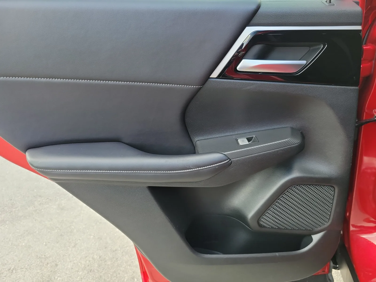 2024 Mitsubishi Outlander SE photo 28
