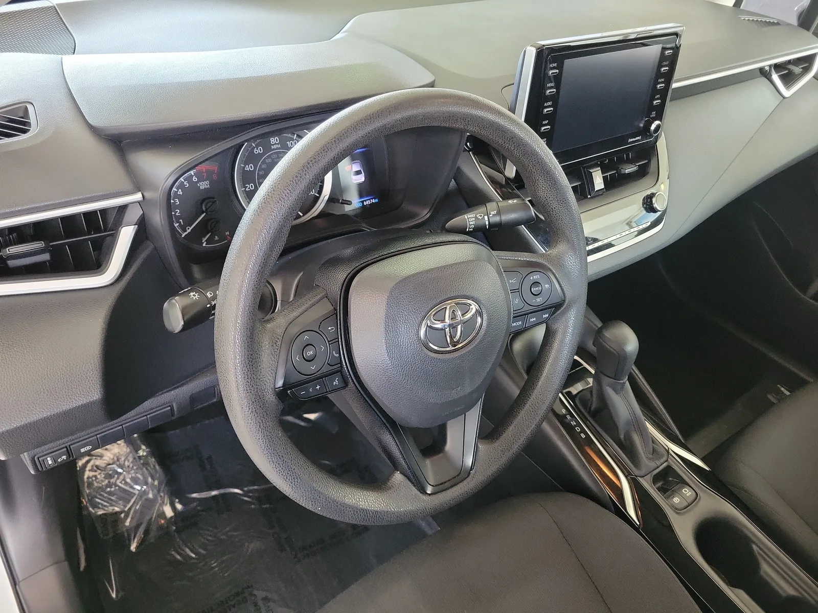 2021 Toyota Corolla LE photo 8