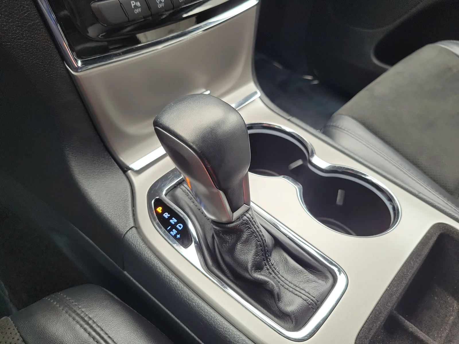 2019 Jeep Grand Cherokee Altitude photo 23