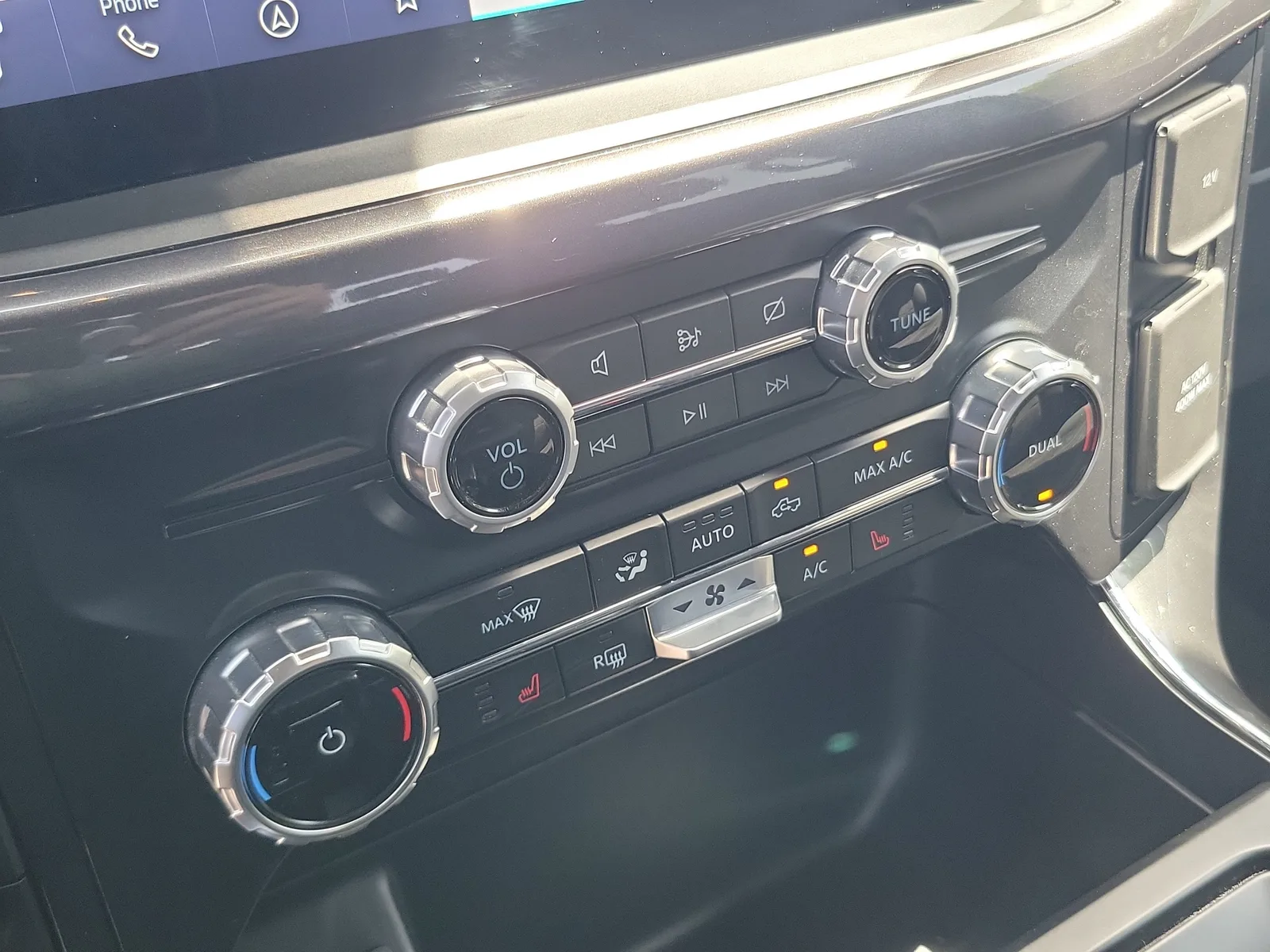 2023 Ford F-150 XLT 4WD photo 24