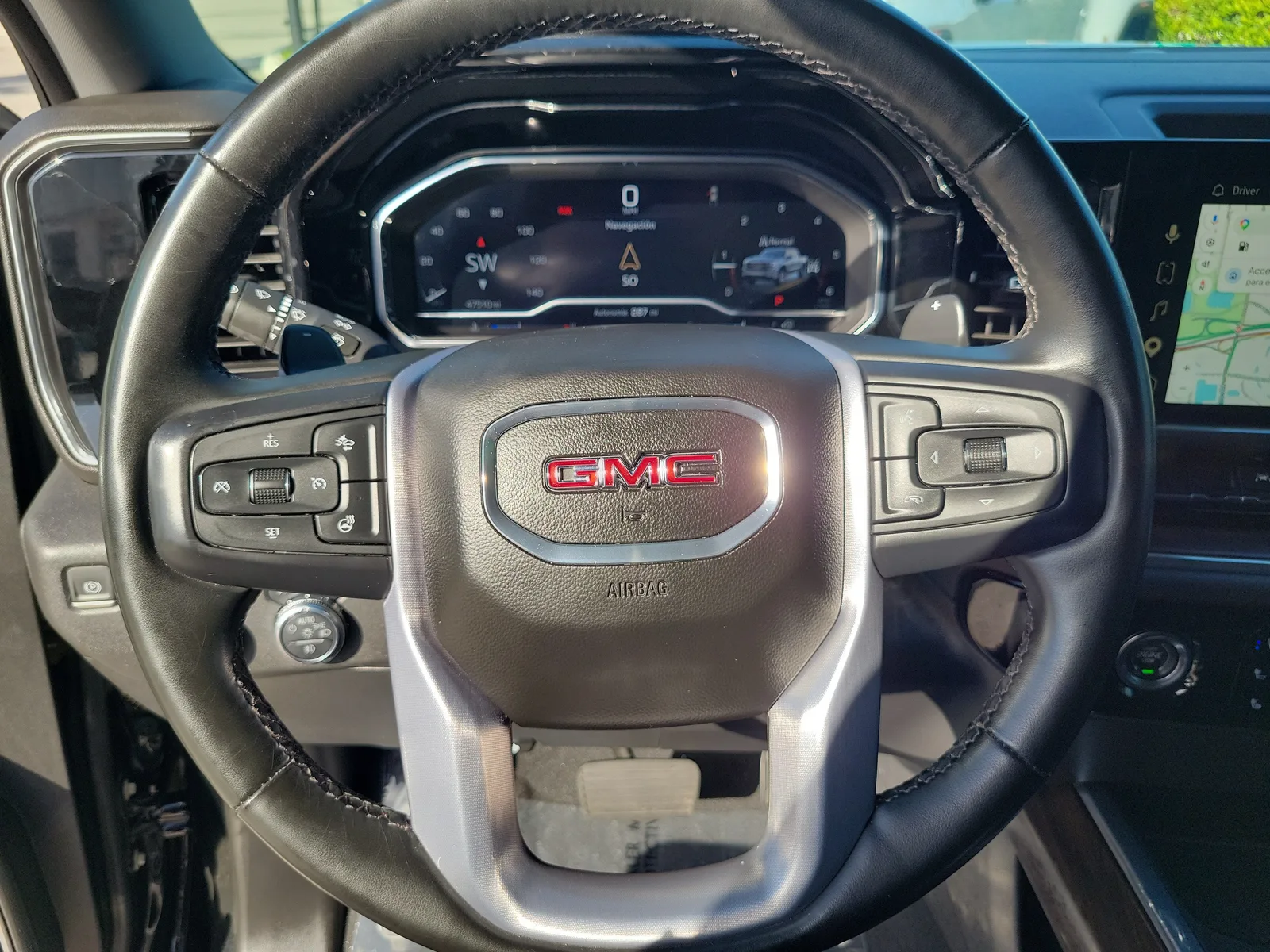 2023 GMC Sierra 1500 SLT photo 18