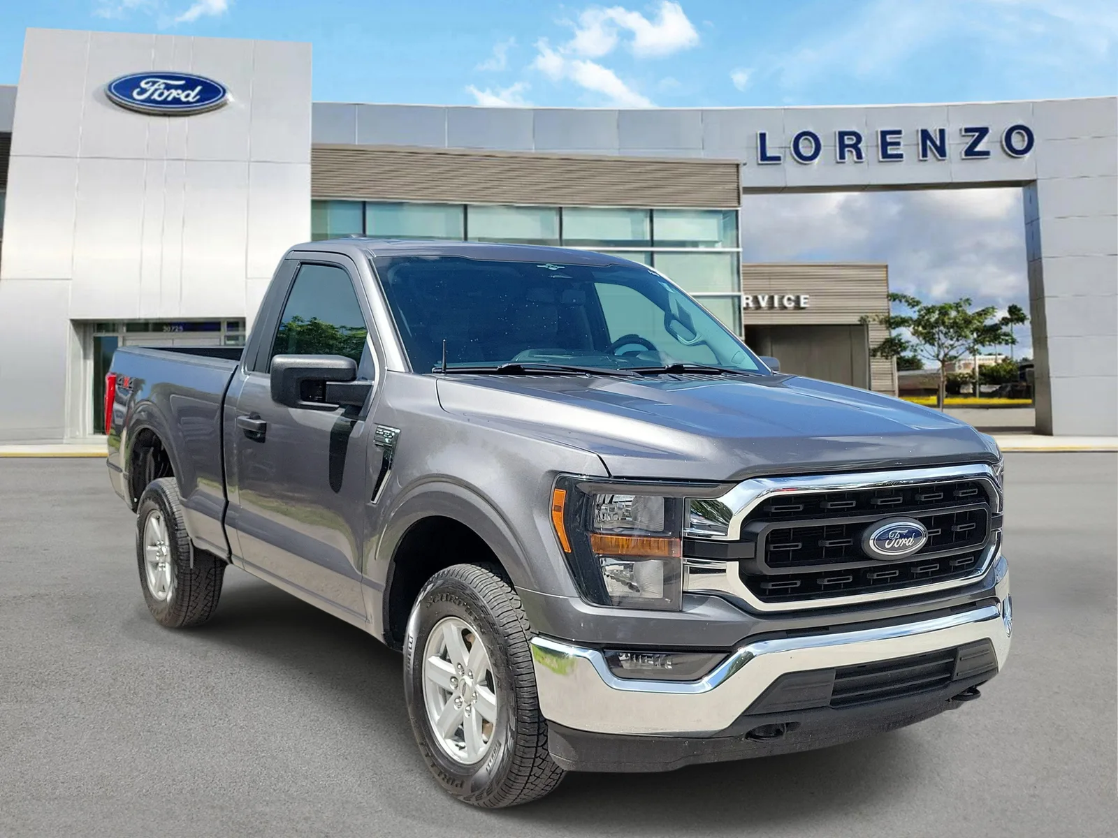 2023 Ford F-150 XLT 4WD photo 3