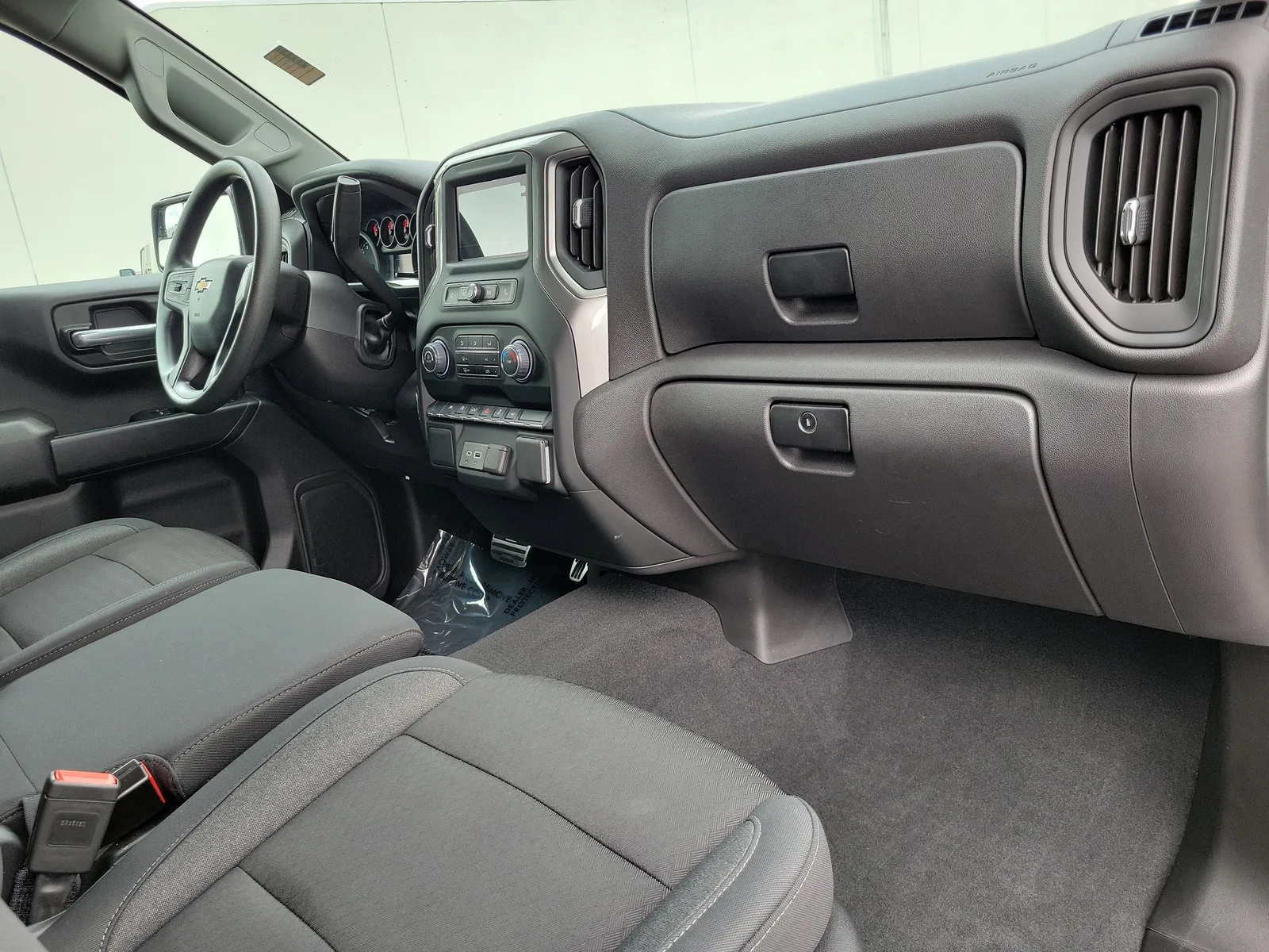 2024 Chevrolet Silverado 1500 Custom photo 16
