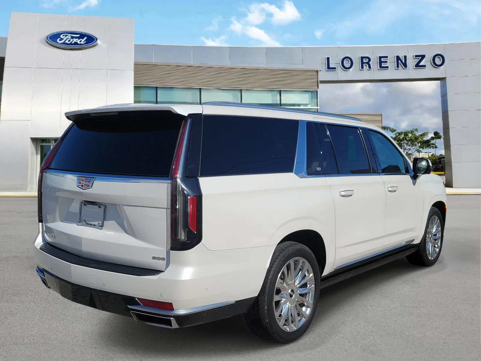 2023 Cadillac Escalade ESV 4WD Premium Luxury photo 5