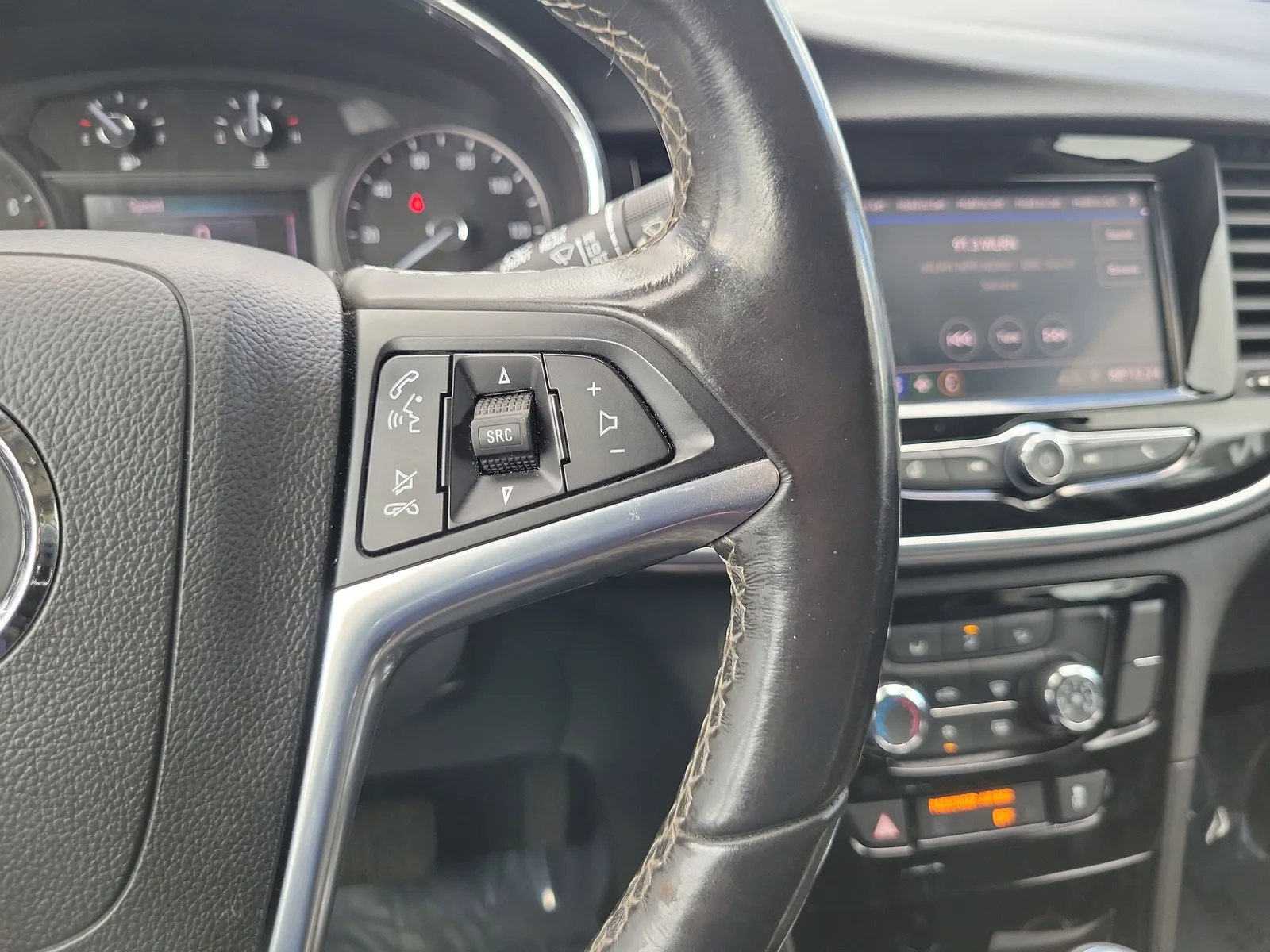 2022 Buick Encore Preferred photo 20