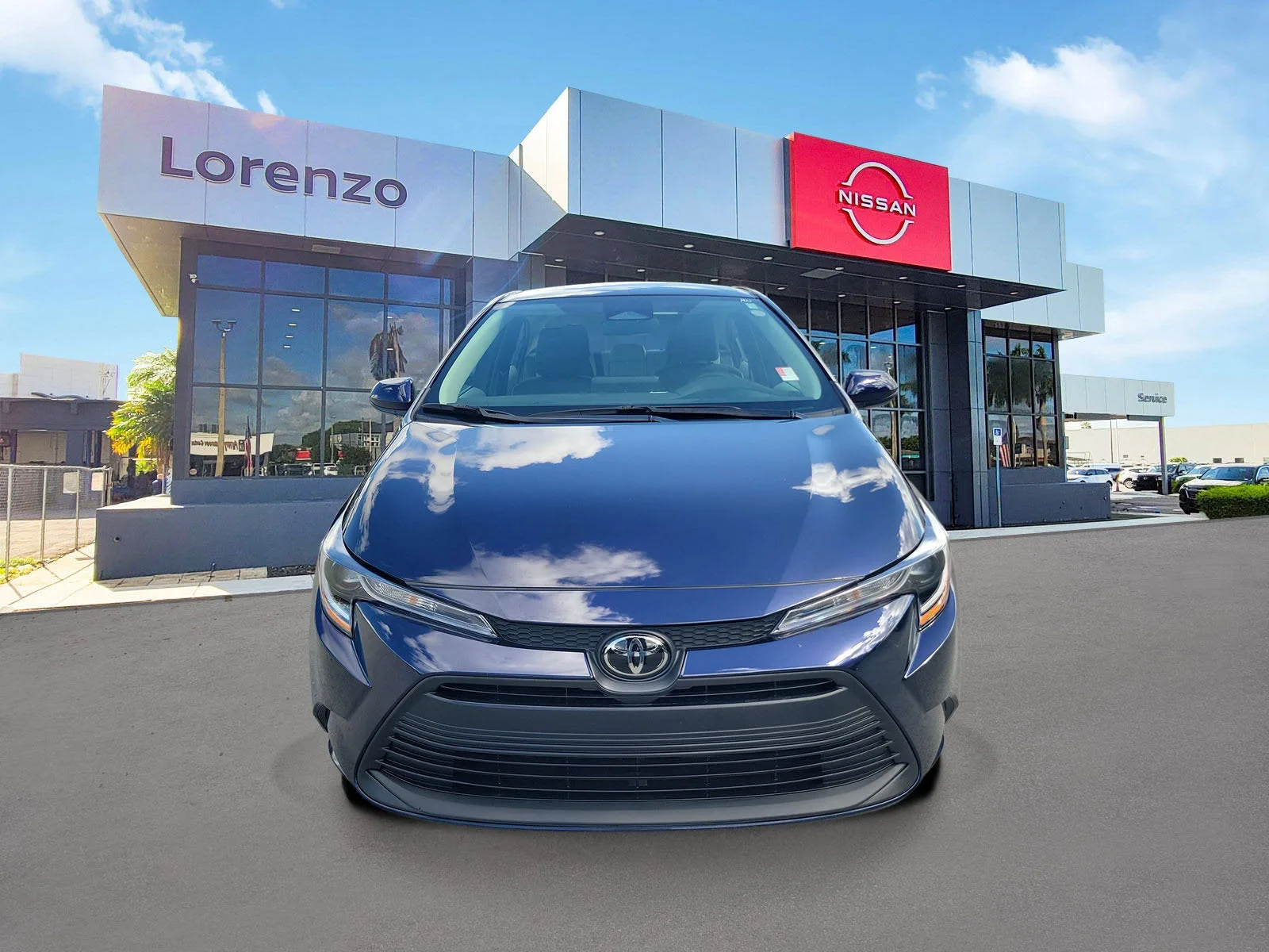 2025 Toyota Corolla LE photo 2