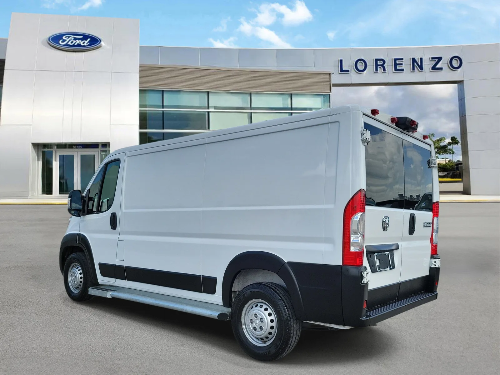 2025 RAM ProMaster Cargo Van Tradesman photo 7