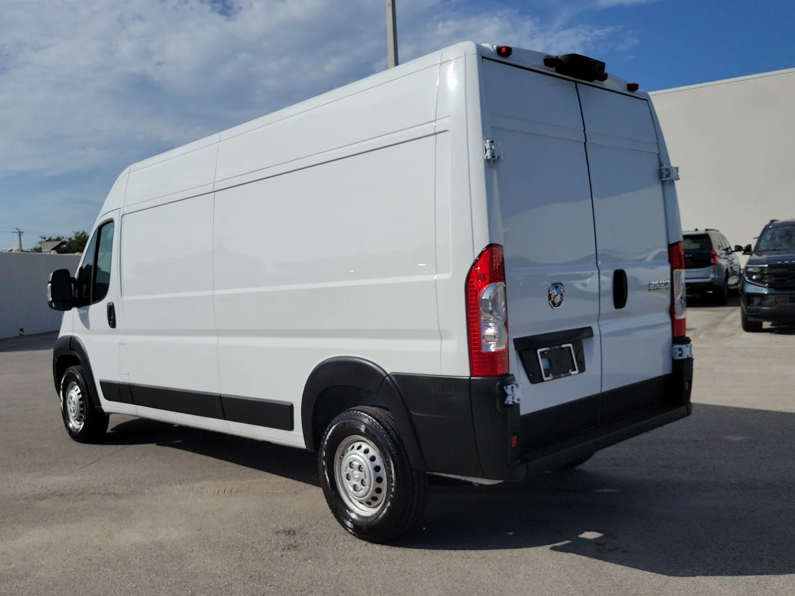 2026 RAM ProMaster Cargo Van Tradesman photo 7