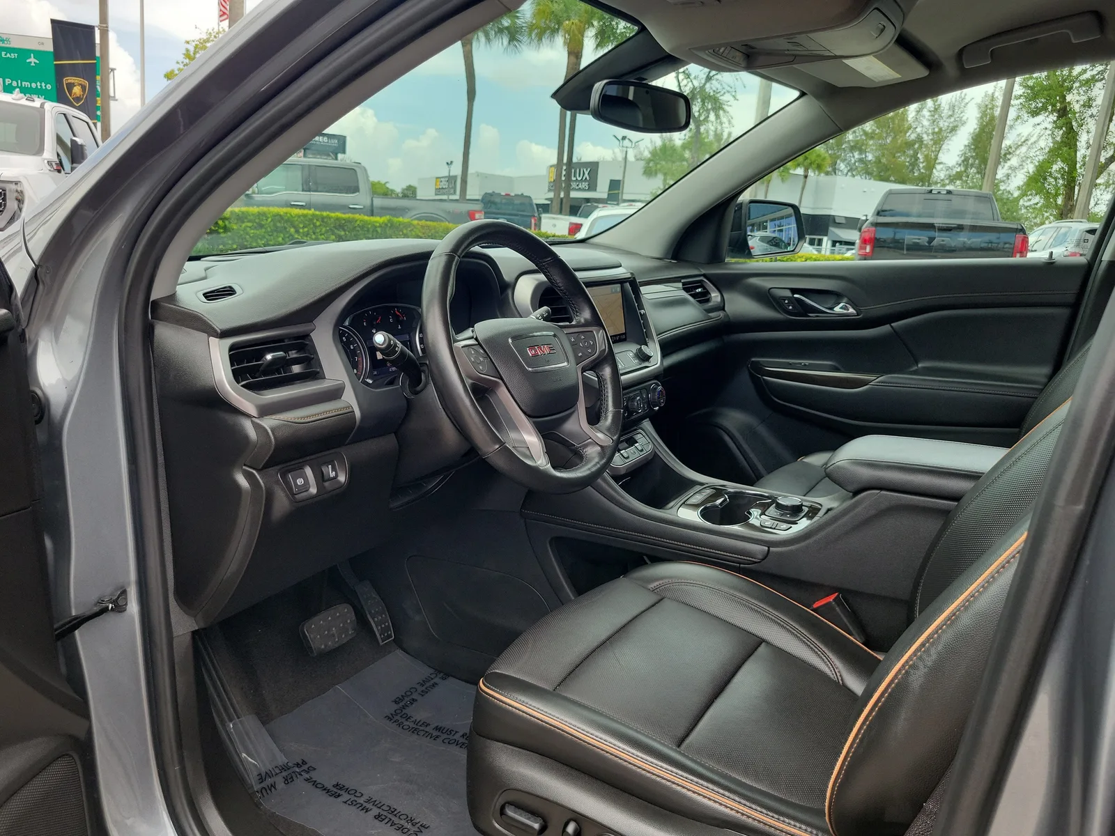 2021 GMC Acadia AT4 photo 9