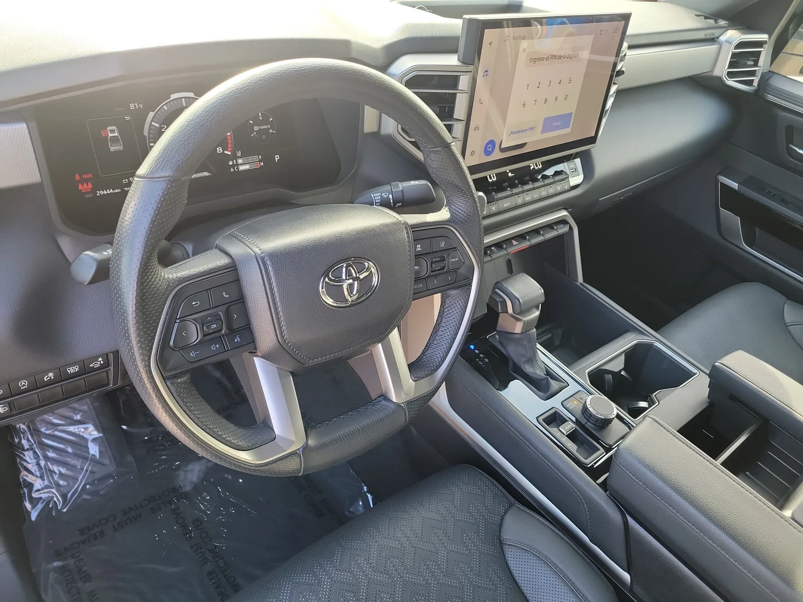 2025 Toyota Tundra 4WD Limited photo 9