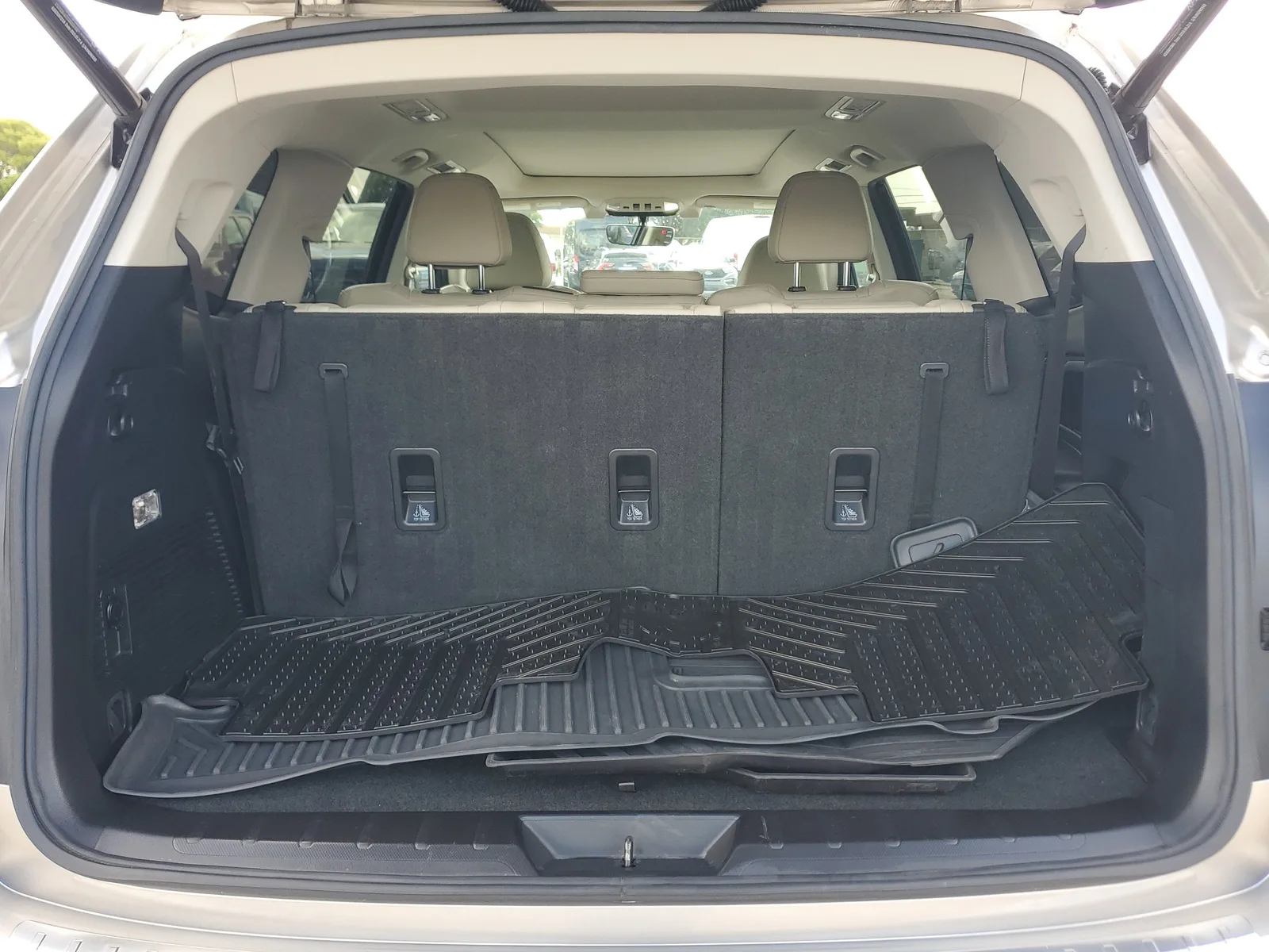 2020 Subaru Ascent Limited 4WD photo 18
