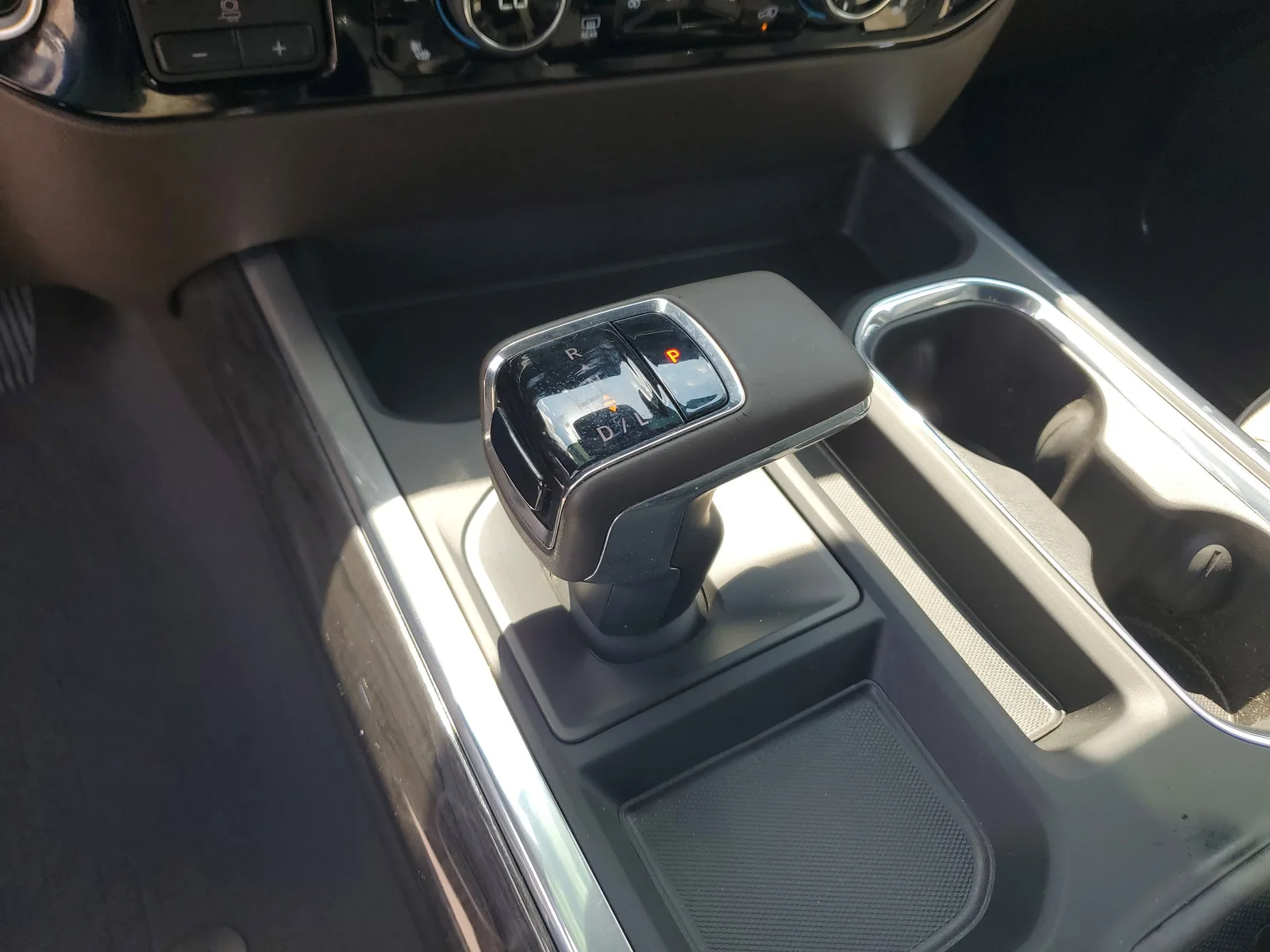 2024 Chevrolet Silverado 1500 LTZ photo 24