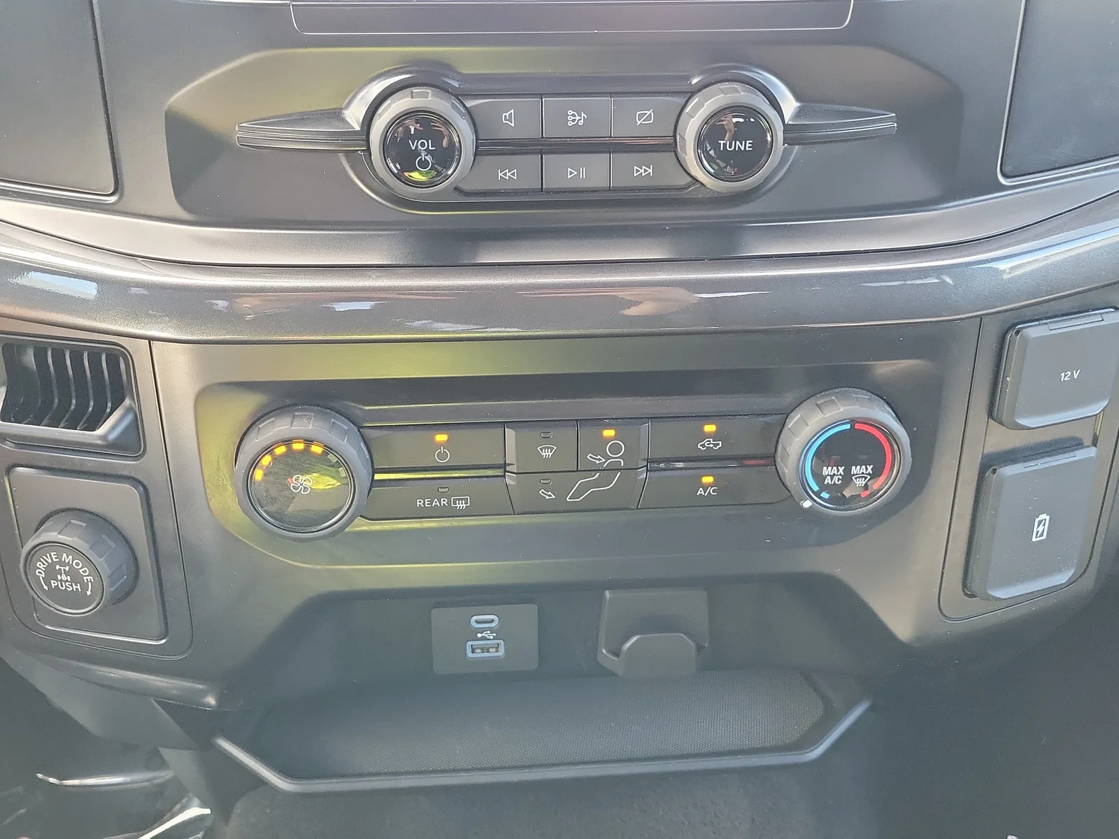 2023 Ford F-150 XL photo 24