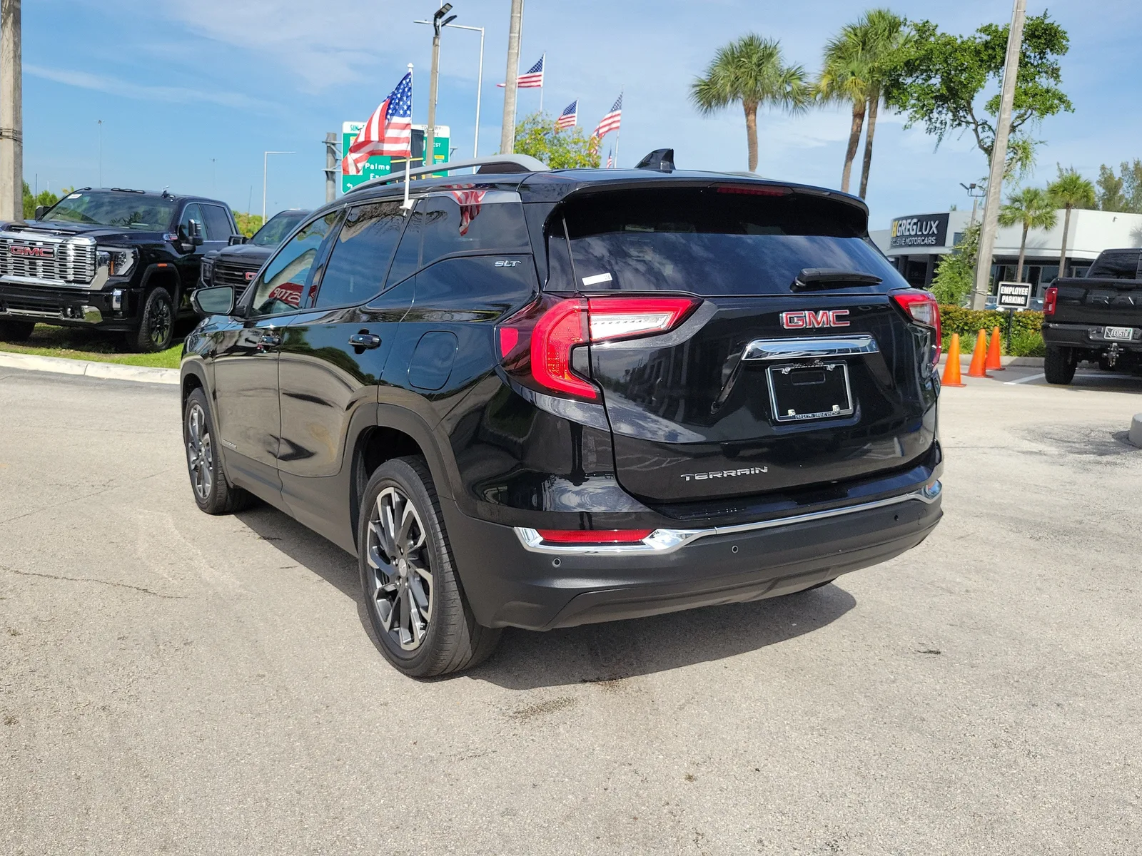2023 GMC Terrain SLT photo 7