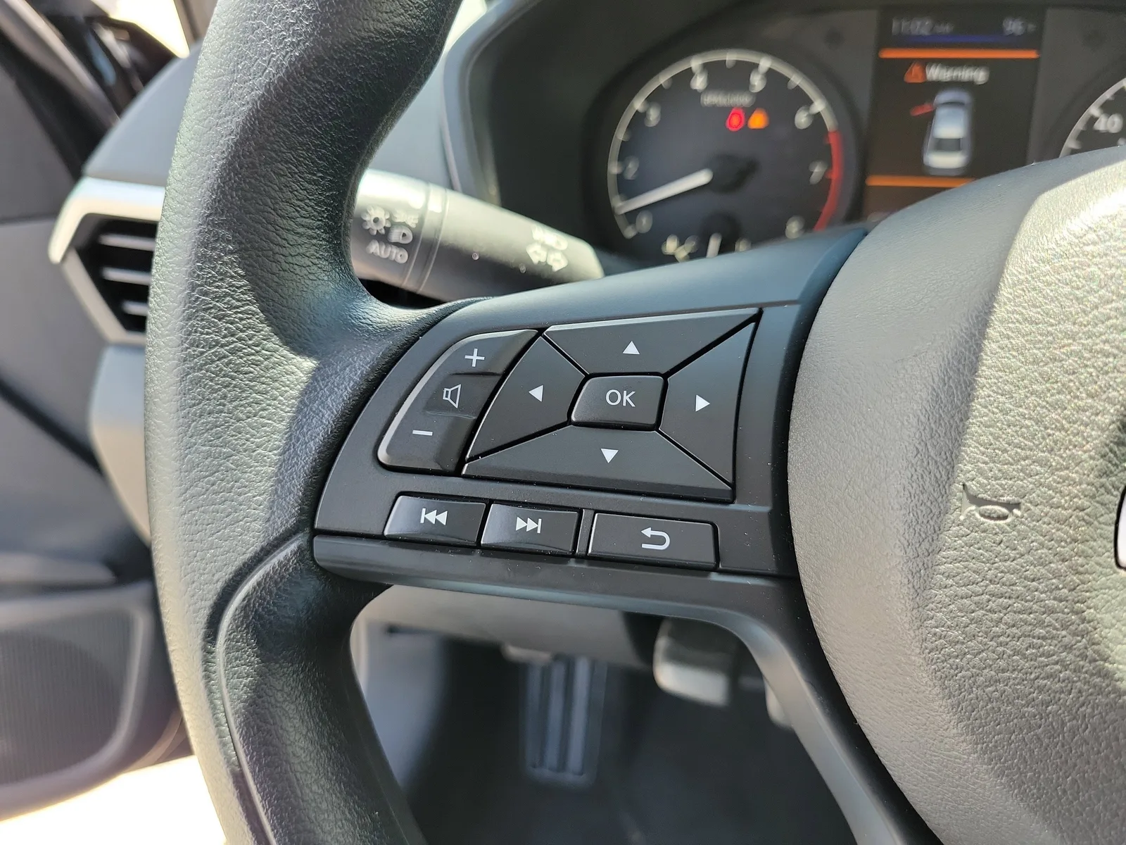 2025 Nissan Altima S photo 26