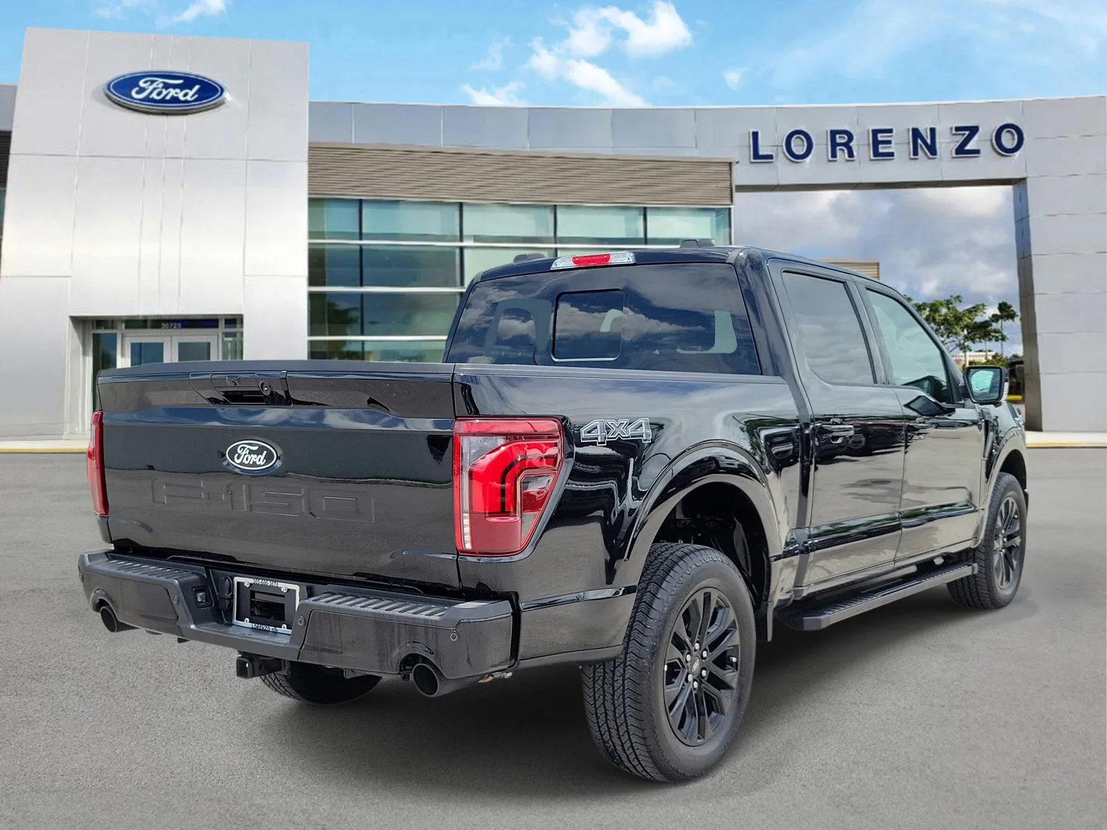 2025 Ford F-150 LARIAT 4WD photo 5