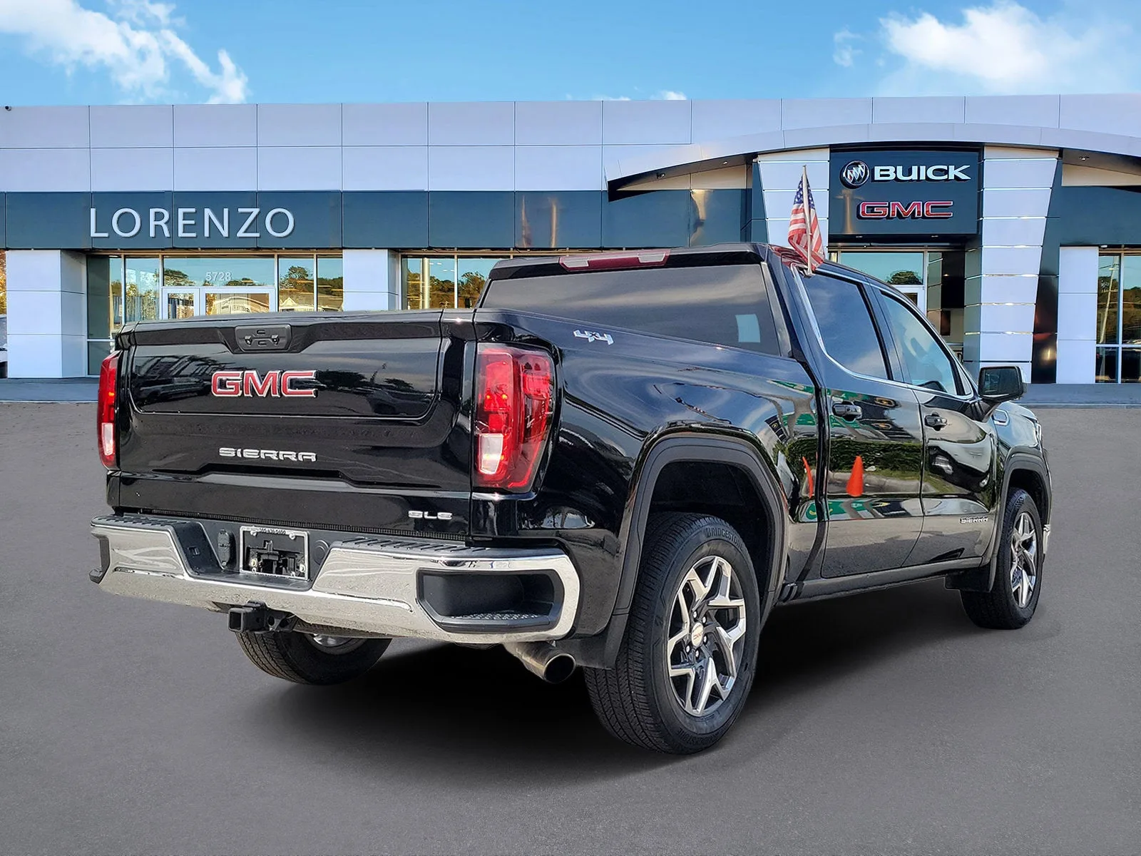 2022 GMC Sierra 1500 SLE photo 5