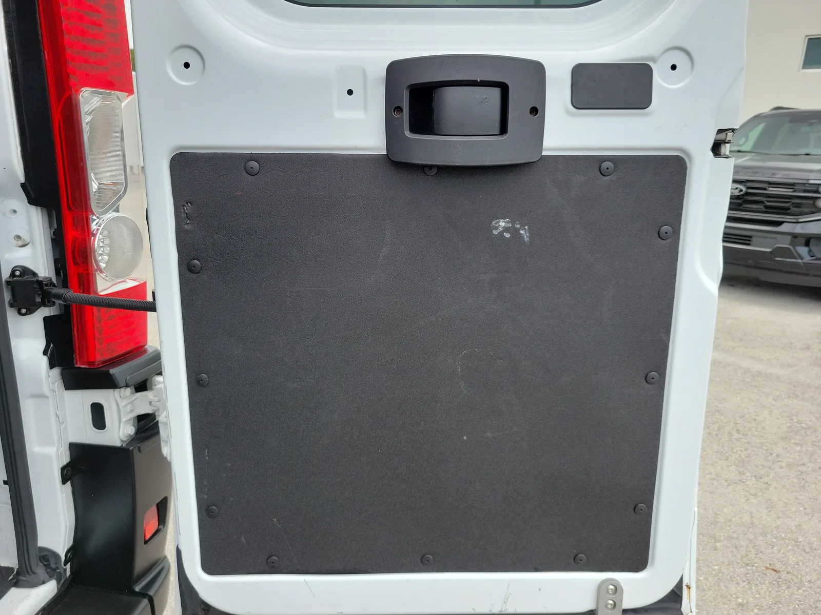 2025 RAM ProMaster Cargo Van Tradesman photo 15