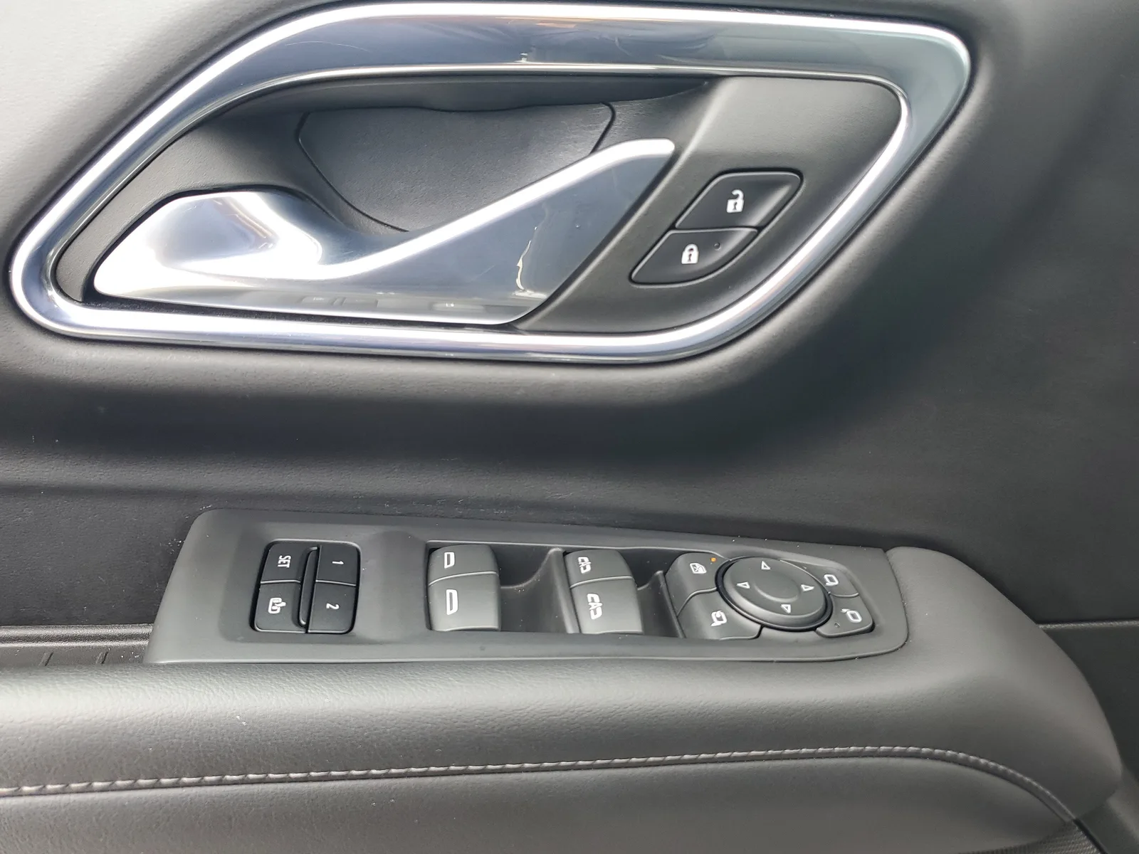 2023 Chevrolet Suburban Z71 4WD photo 29