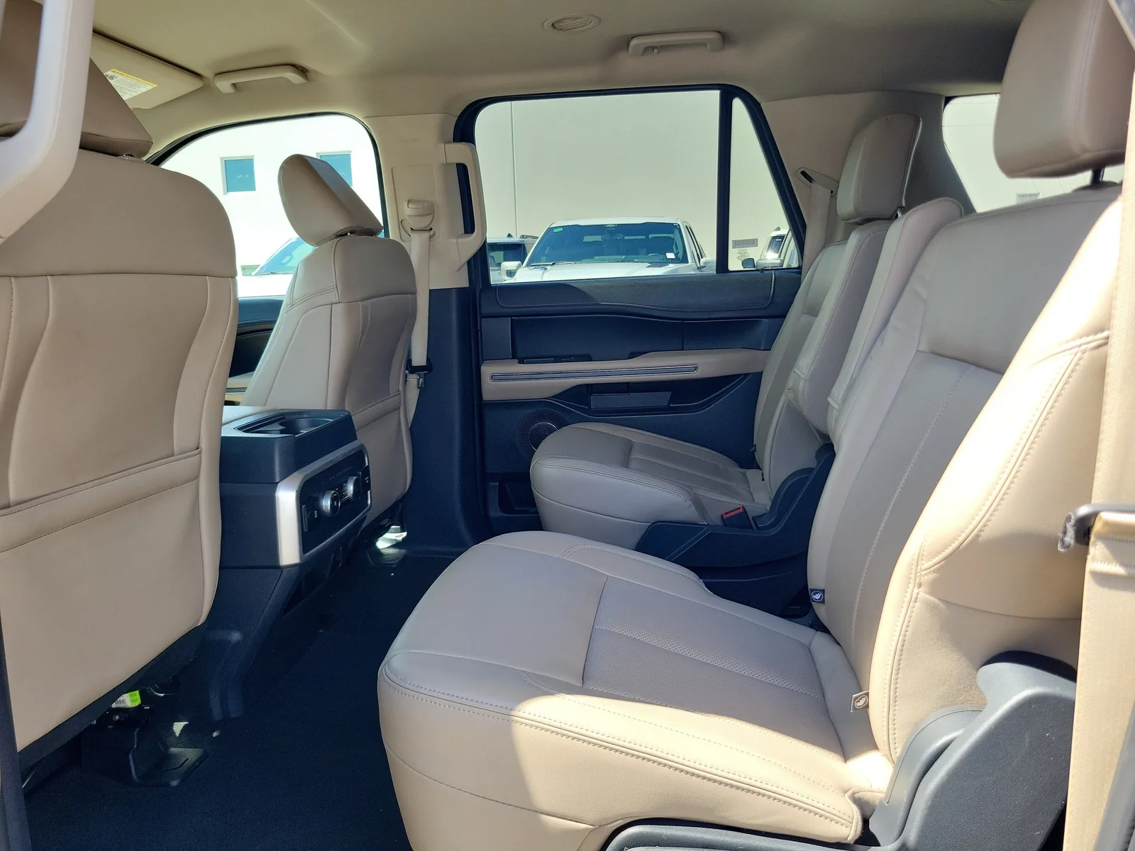 2024 Ford Expedition Max XLT 4WD photo 14