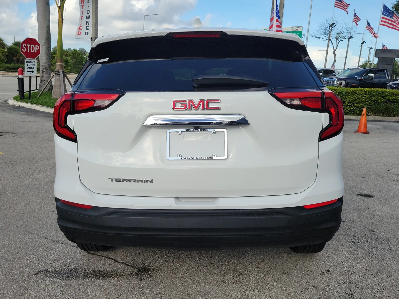 2020 GMC Terrain SLE photo 6