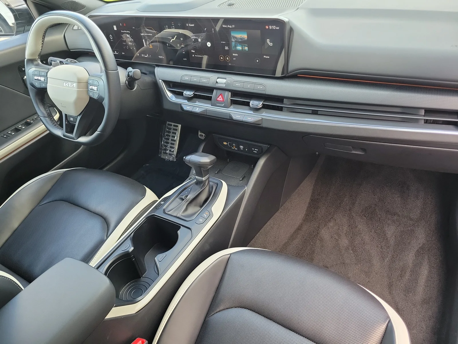 2025 Kia K4 GT-Line Turbo photo 15
