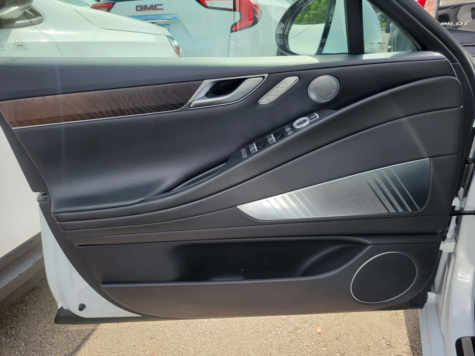 2023 Genesis G80 2.5T photo 24