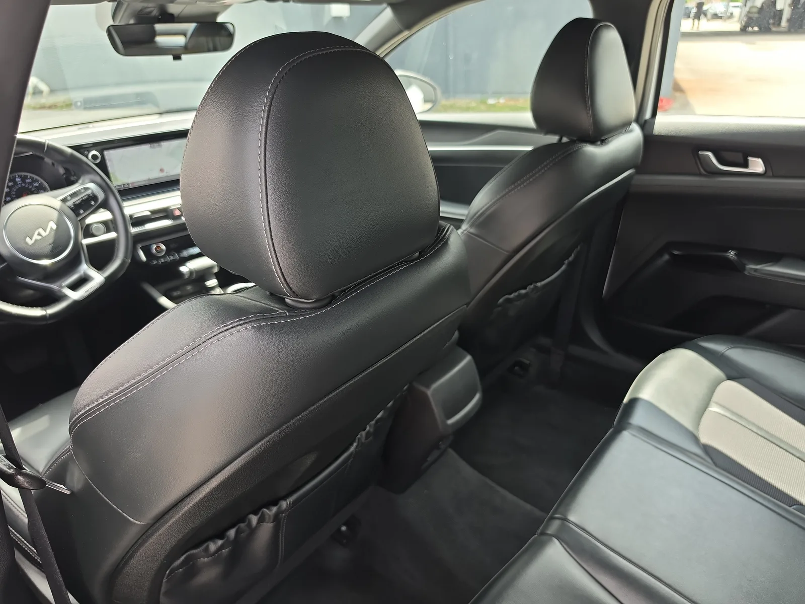 2024 Kia K5 GT-Line photo 17