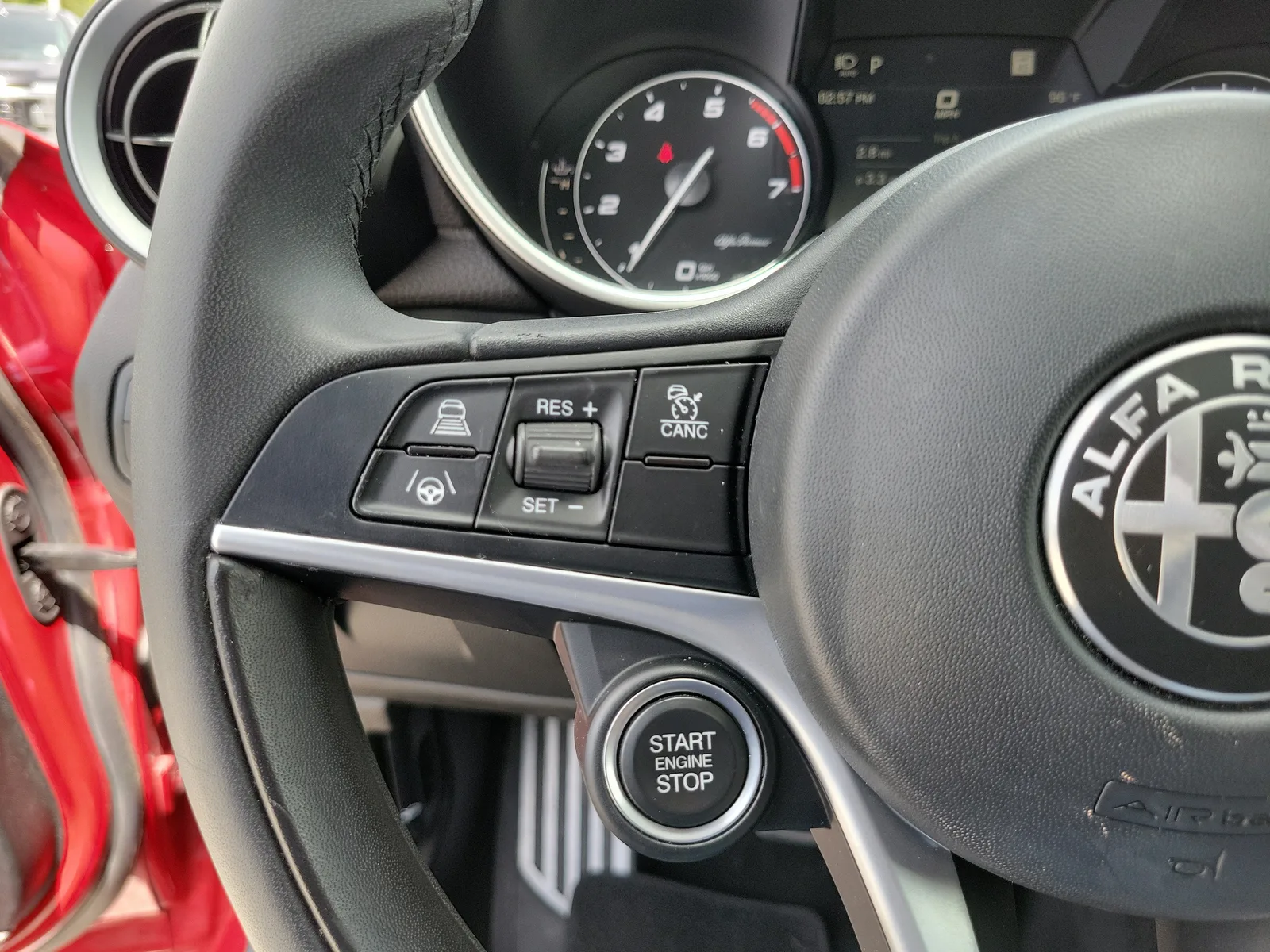 2022 Alfa Romeo Giulia Ti photo 16