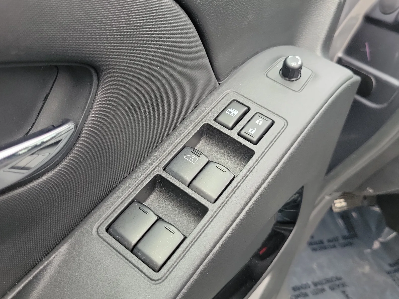 2023 Nissan Frontier SV photo 18