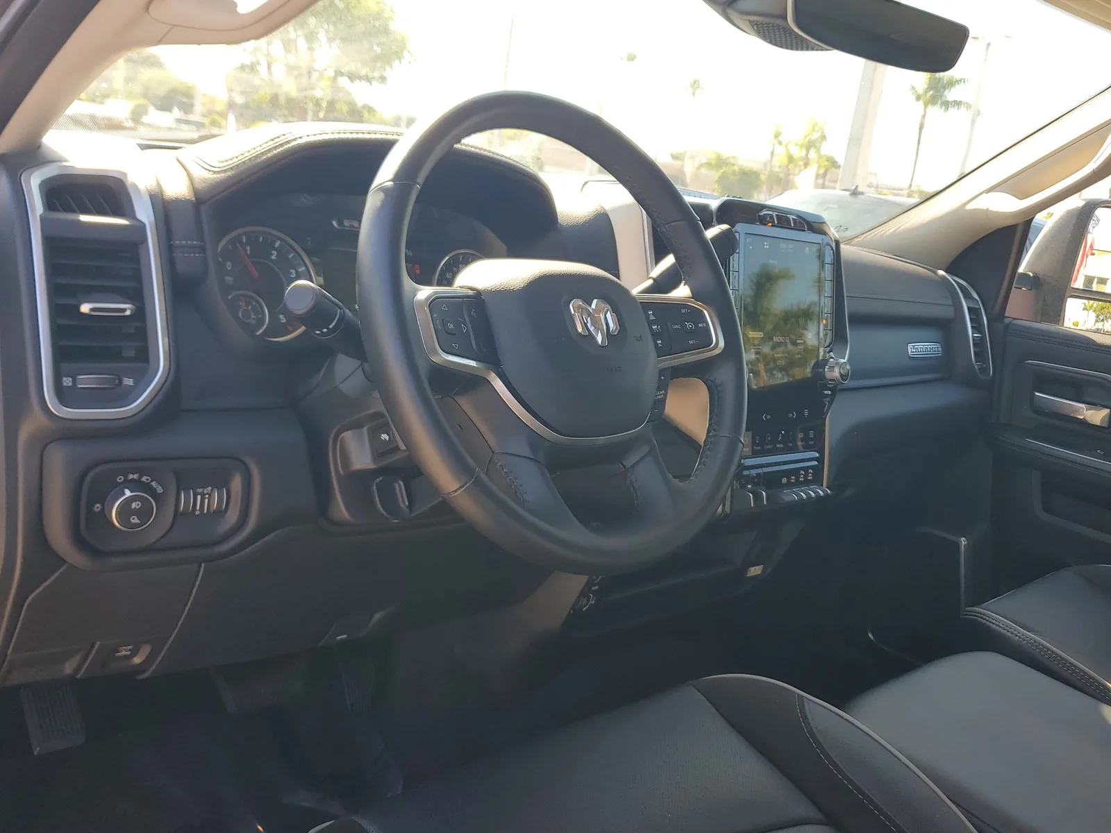 2024 RAM 2500 Laramie 4WD Diesel photo 9