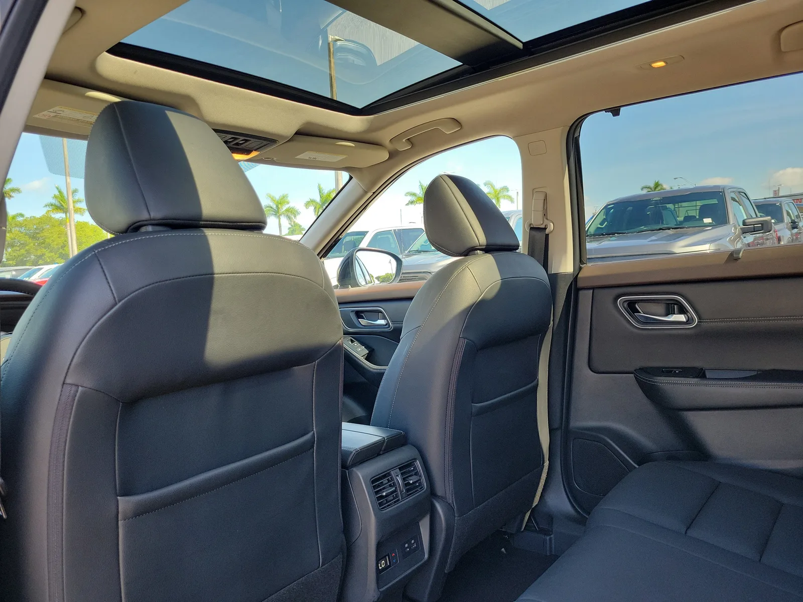 2021 Nissan Rogue SL photo 19