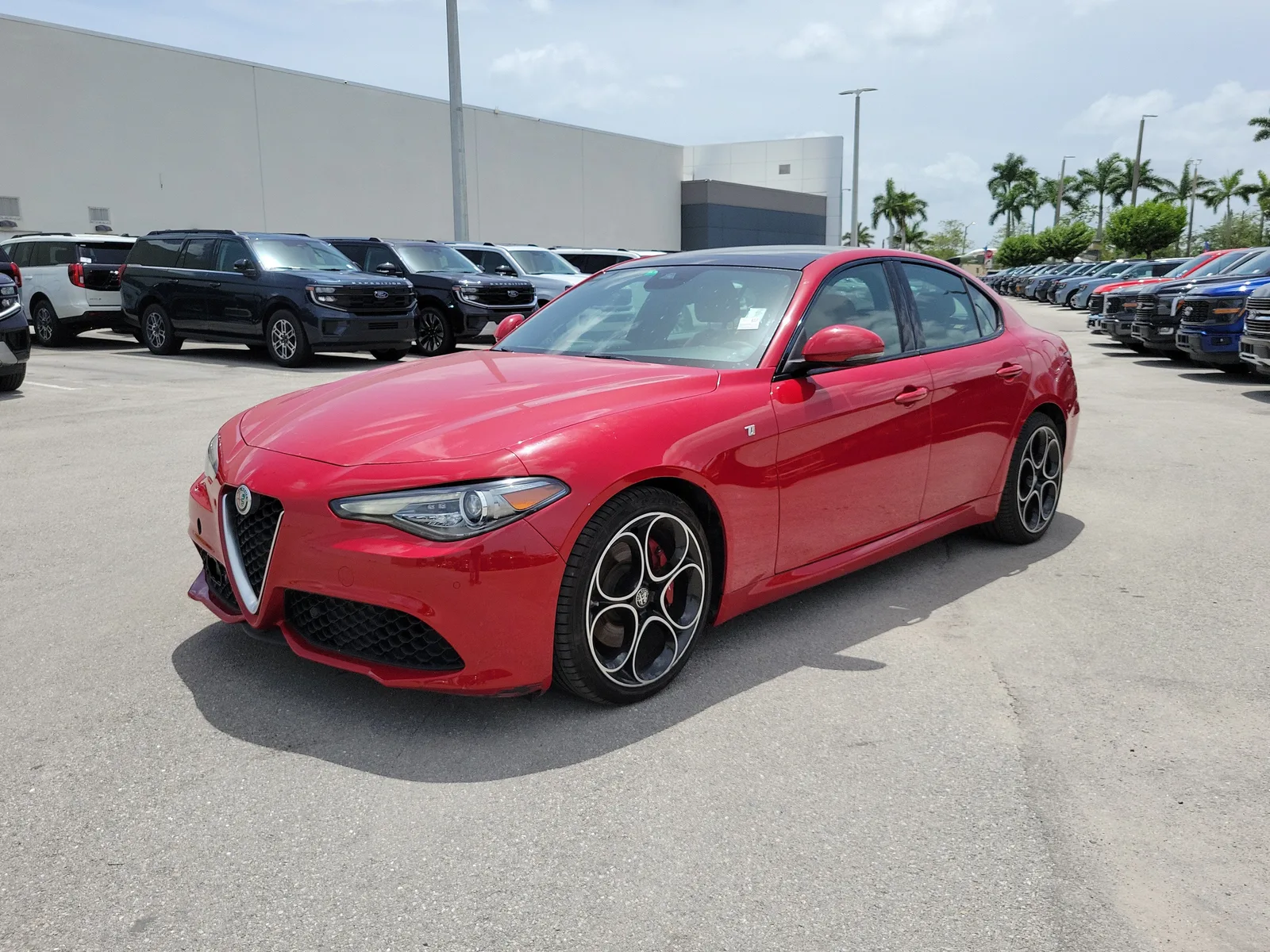 2022 Alfa Romeo Giulia Ti photo 26