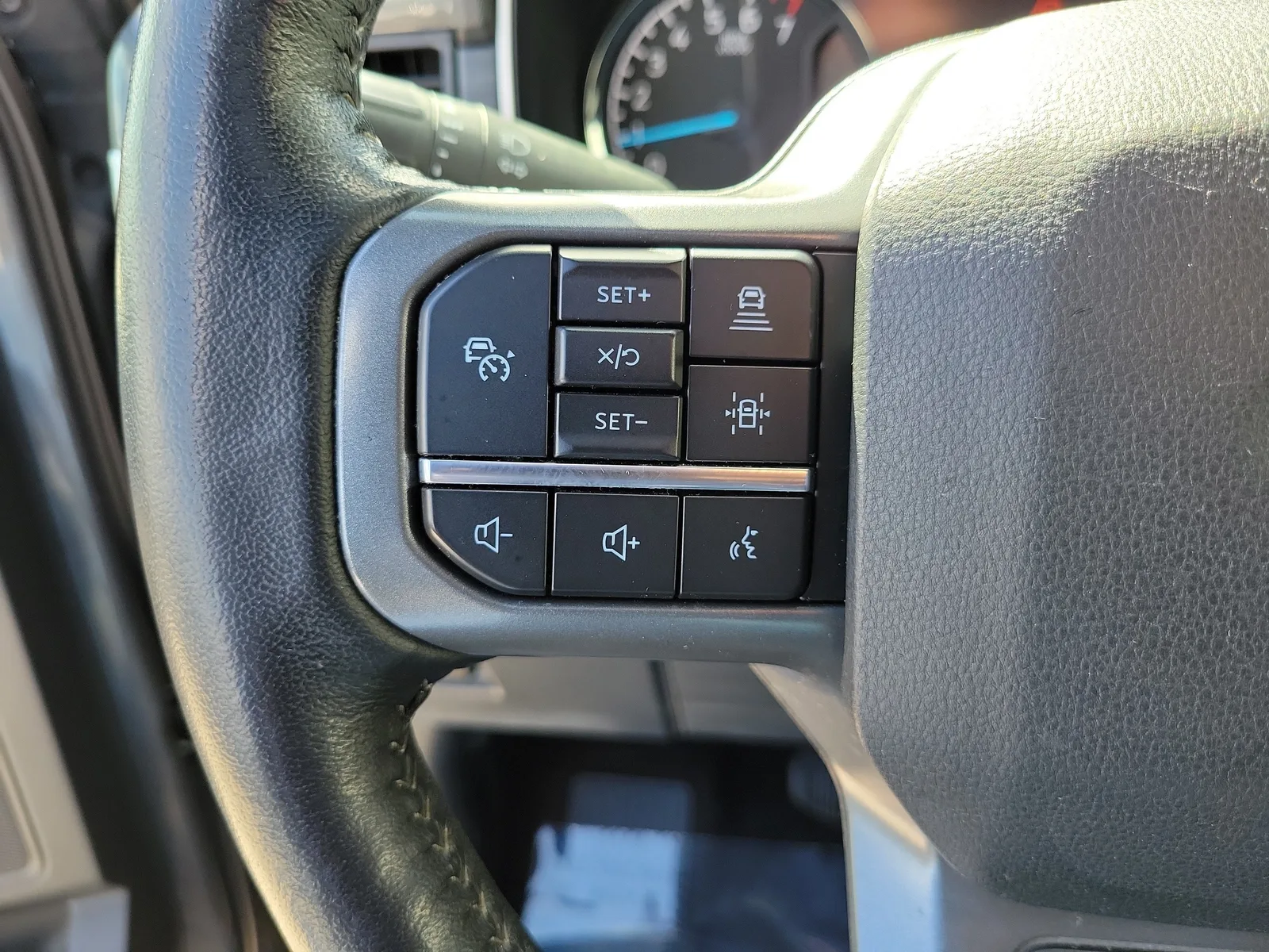 2021 Ford F-150 XLT 4WD photo 24