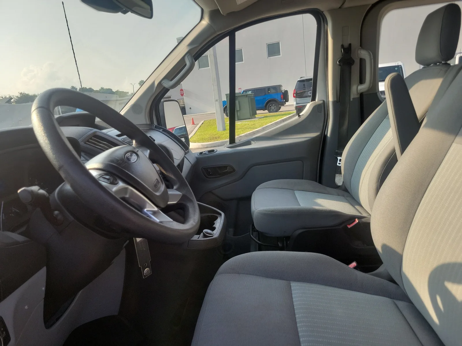 2018 Ford Transit Passenger Wagon XLT photo 11
