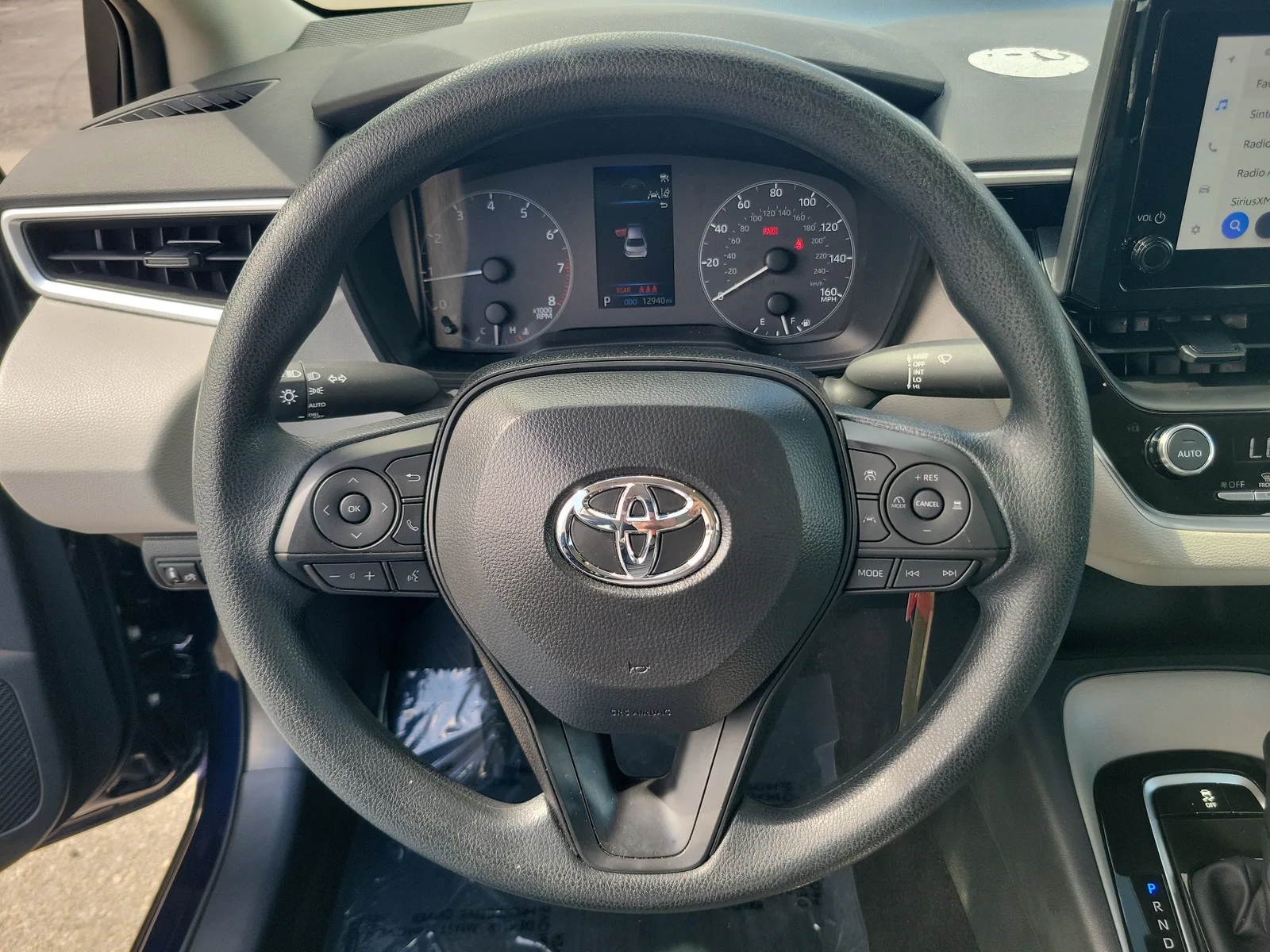 2025 Toyota Corolla LE photo 18