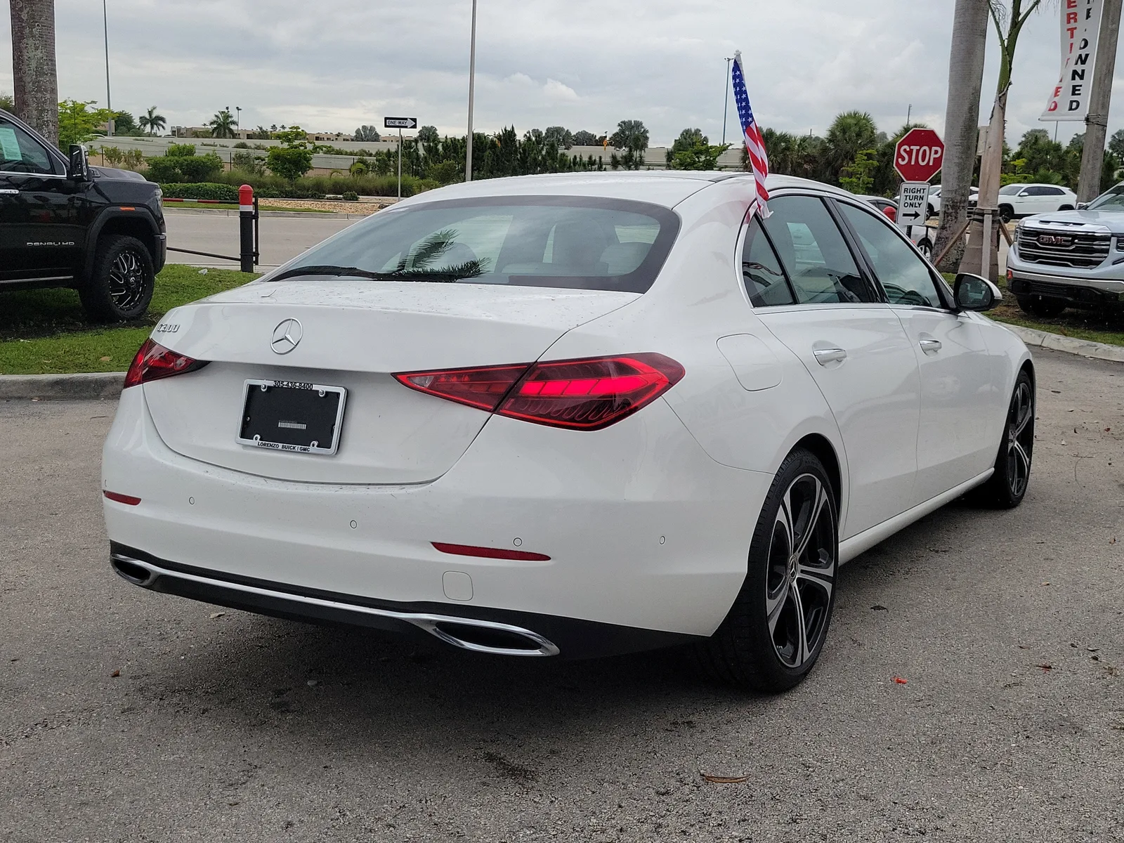 2025 Mercedes-Benz C-Class C 300 photo 5