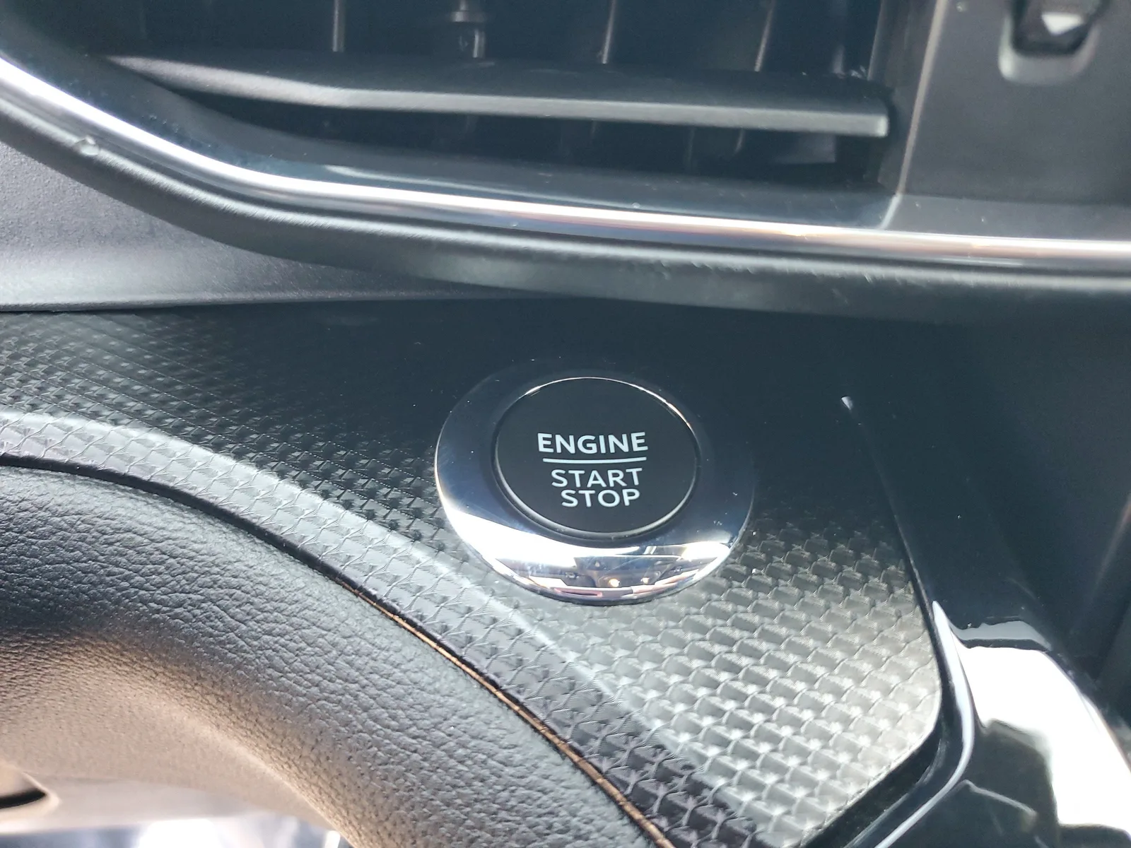 2023 Ford Explorer ST 4WD photo 25