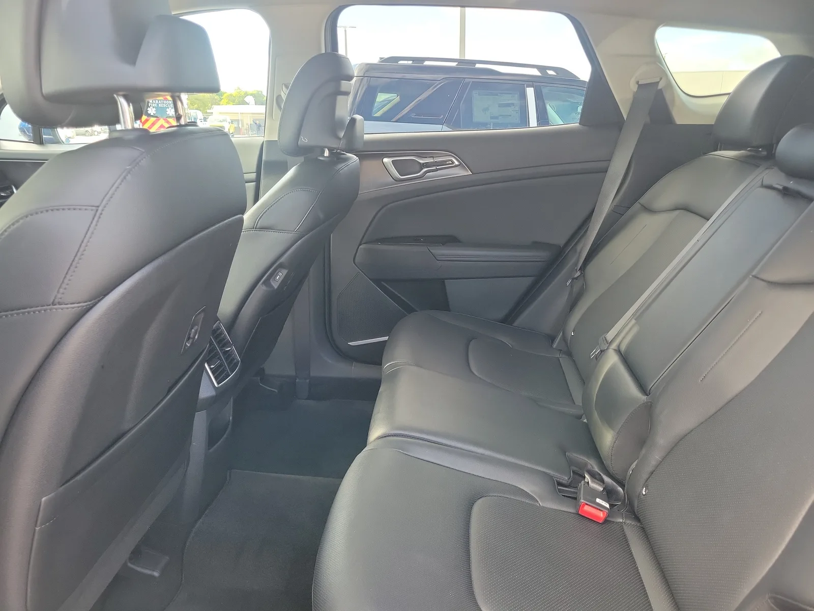 2023 Kia Sportage EX photo 17